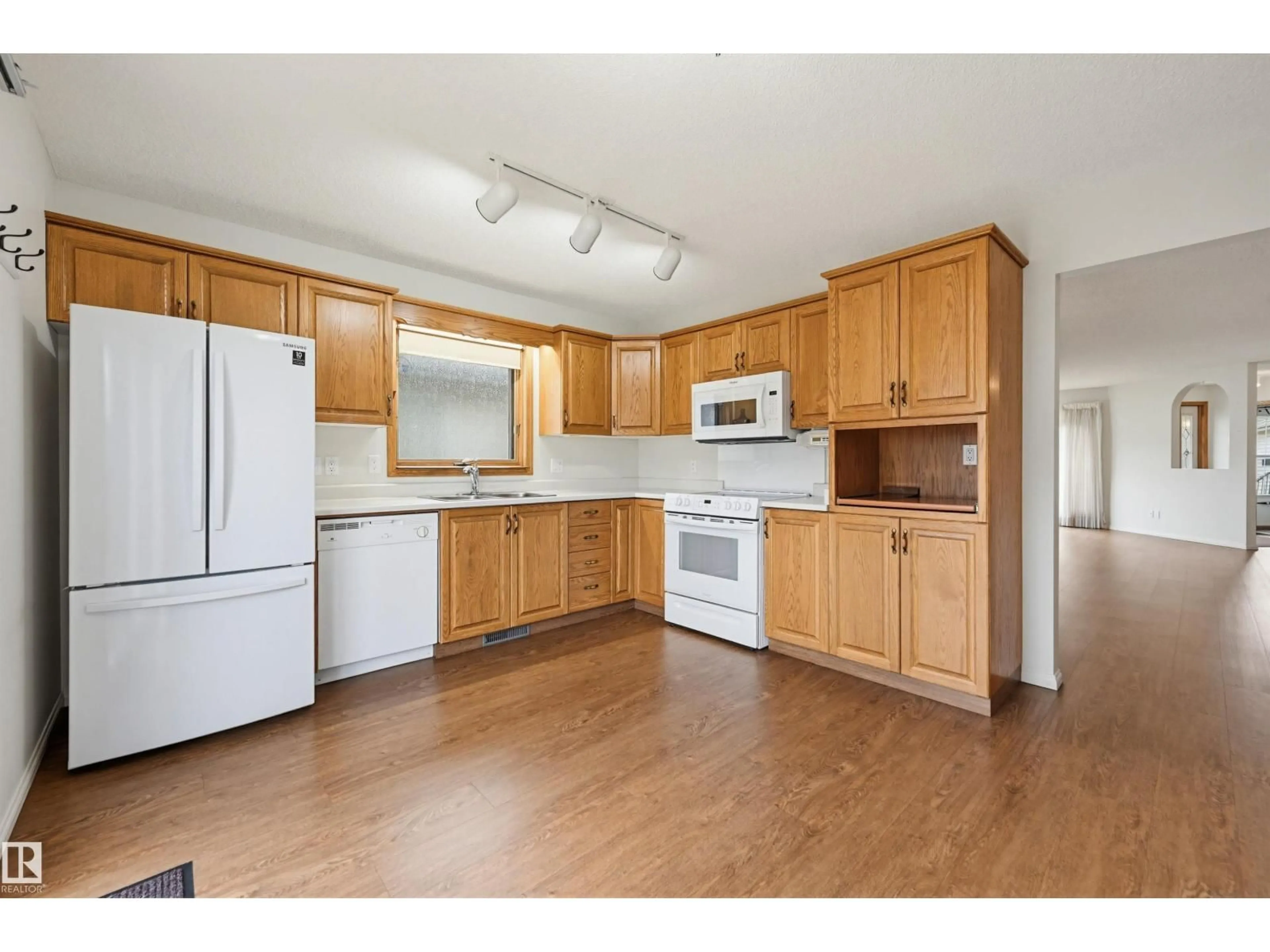 Standard kitchen, wood/laminate floor for 604 REVELL WD, Edmonton Alberta T6R2H9