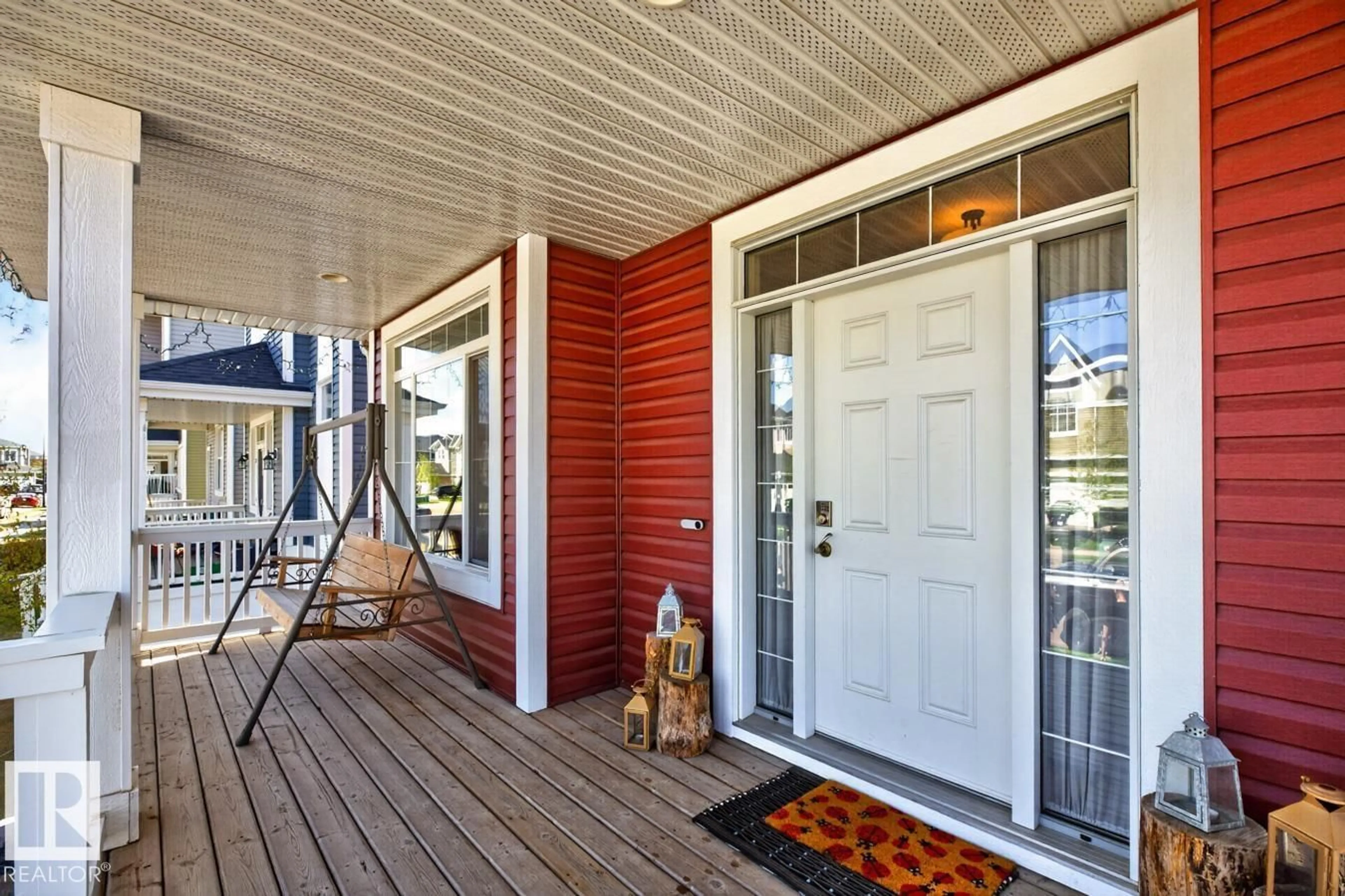 Indoor entryway for 418 SIMMONDS WY, Leduc Alberta T9E0E6