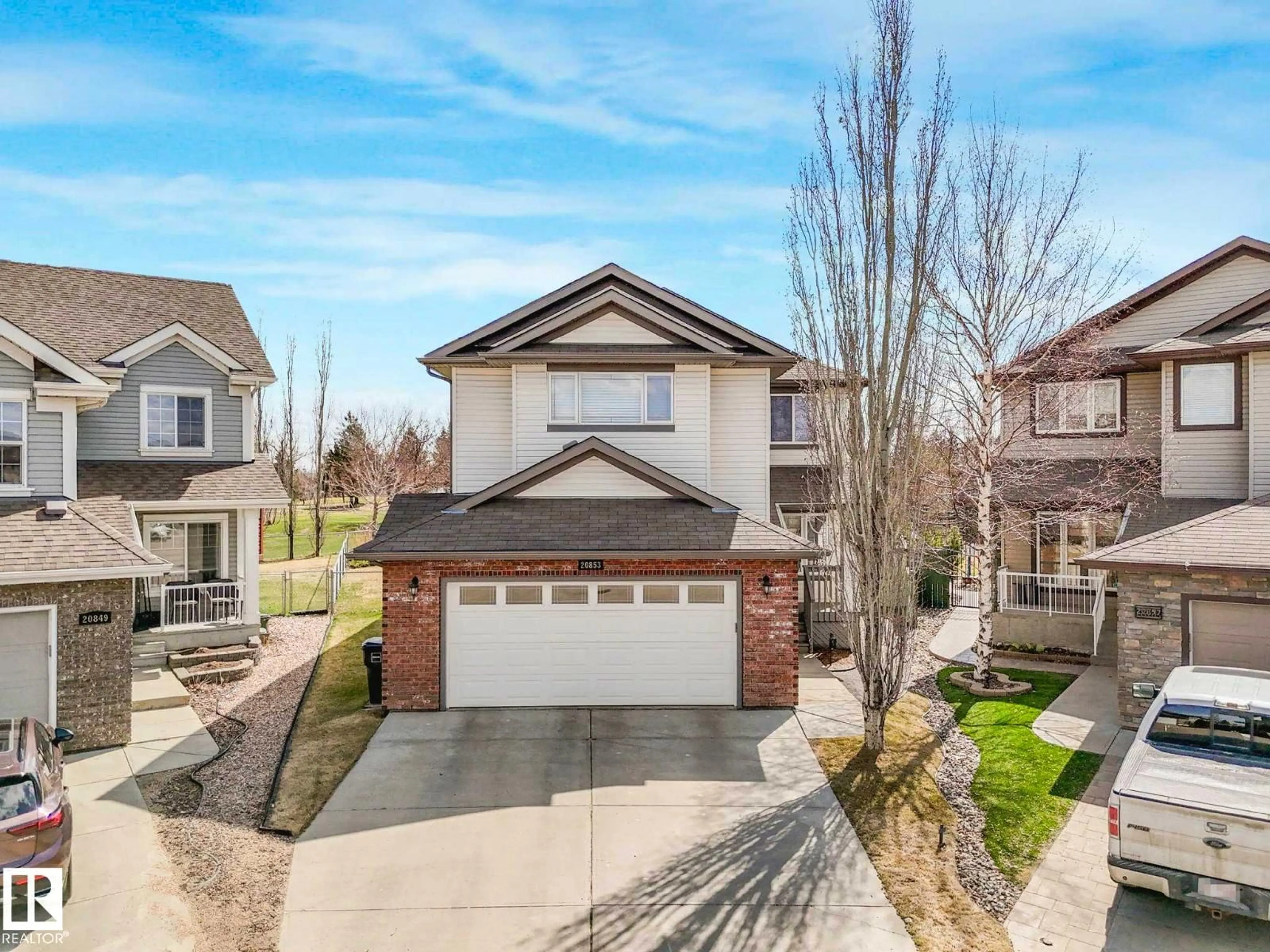 A pic from outside/outdoor area/front of a property/back of a property/a pic from drone, street for 20853 92A AV NW, Edmonton Alberta T5T3Z1
