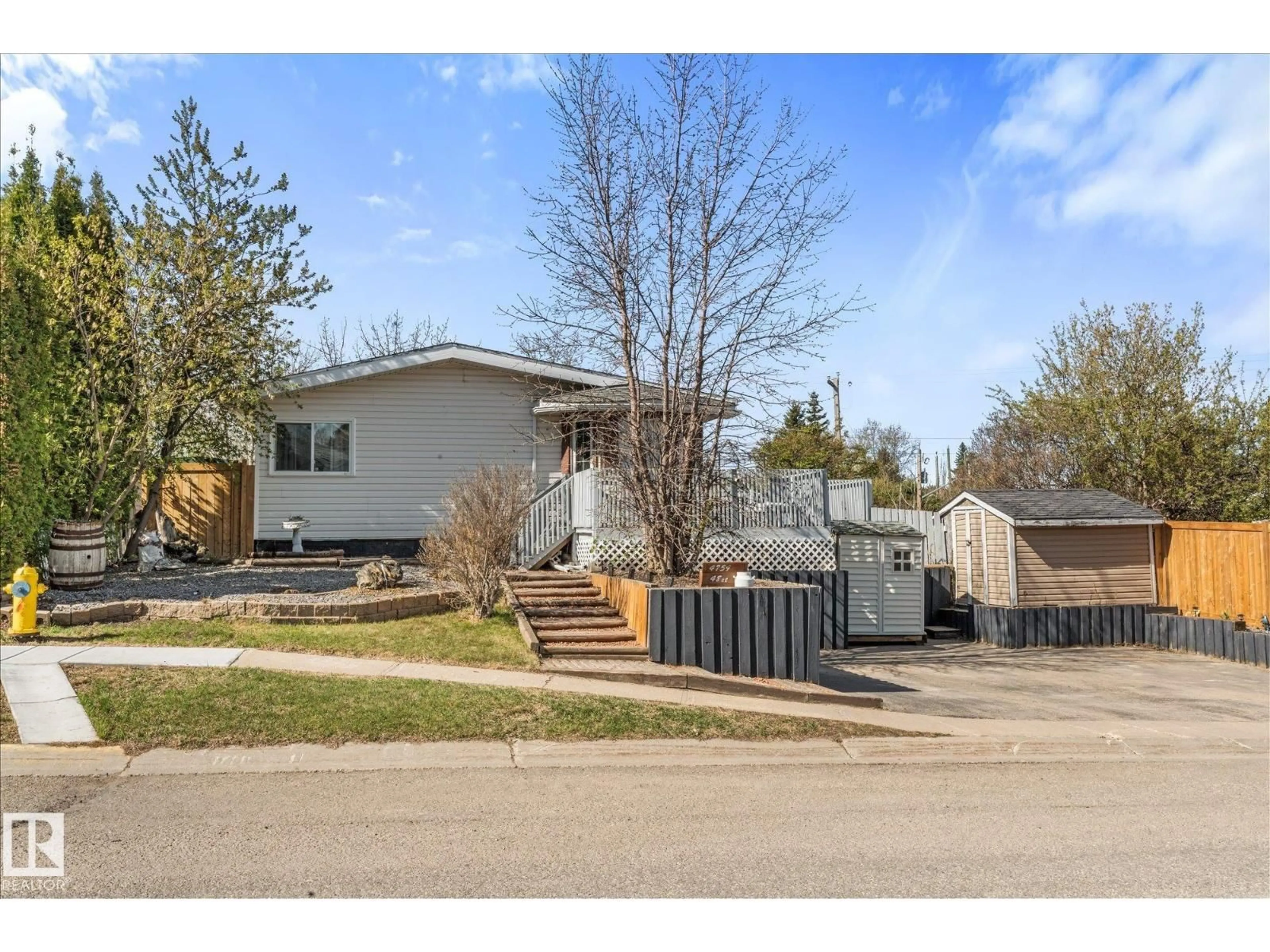 Unknown for 4759 48 ST, Onoway Alberta T0E1V0