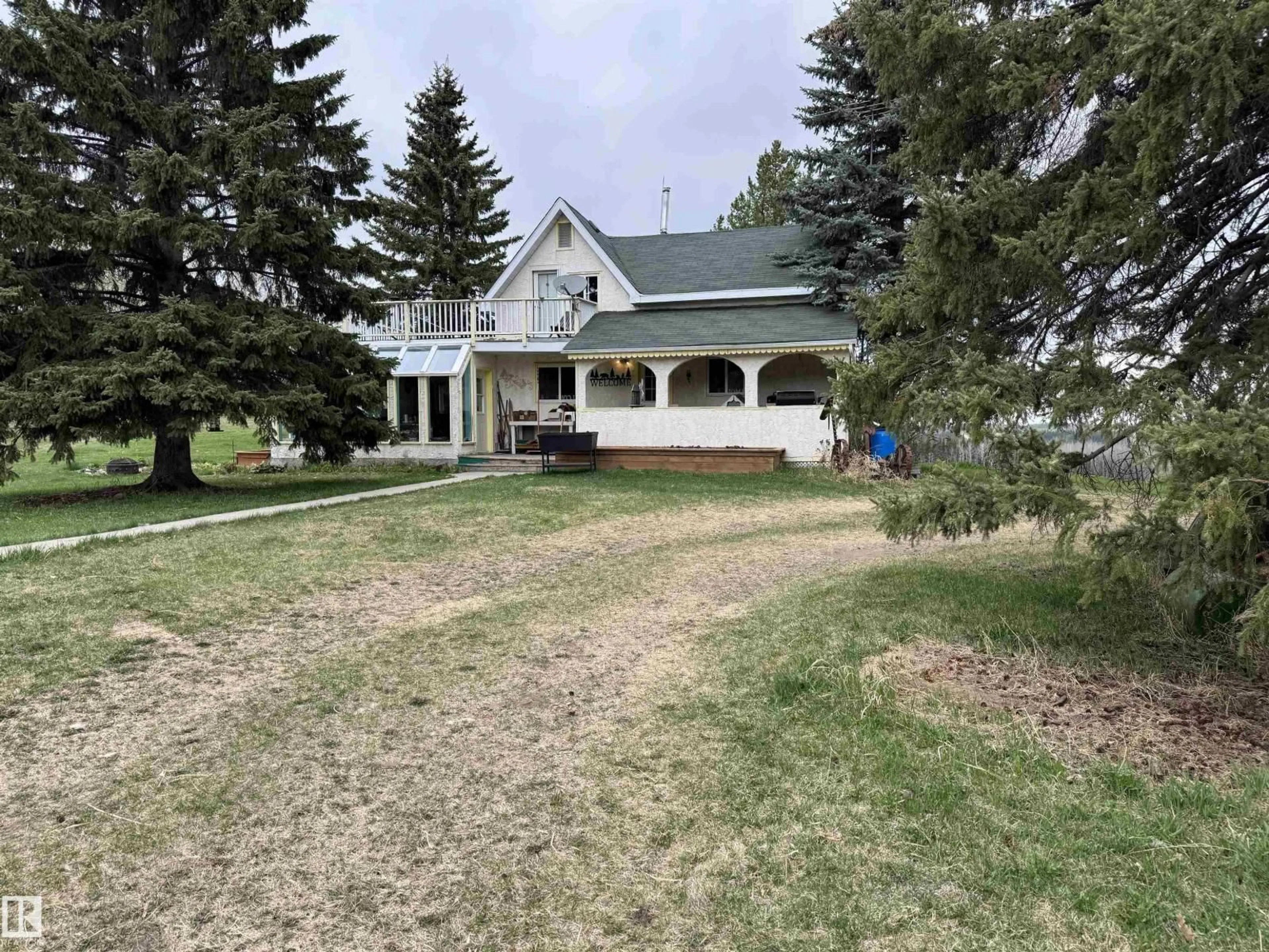 A pic from outside/outdoor area/front of a property/back of a property/a pic from drone, unknown for 4104 TWP ROAD 473A, Rural Brazeau County Alberta T0C0P0