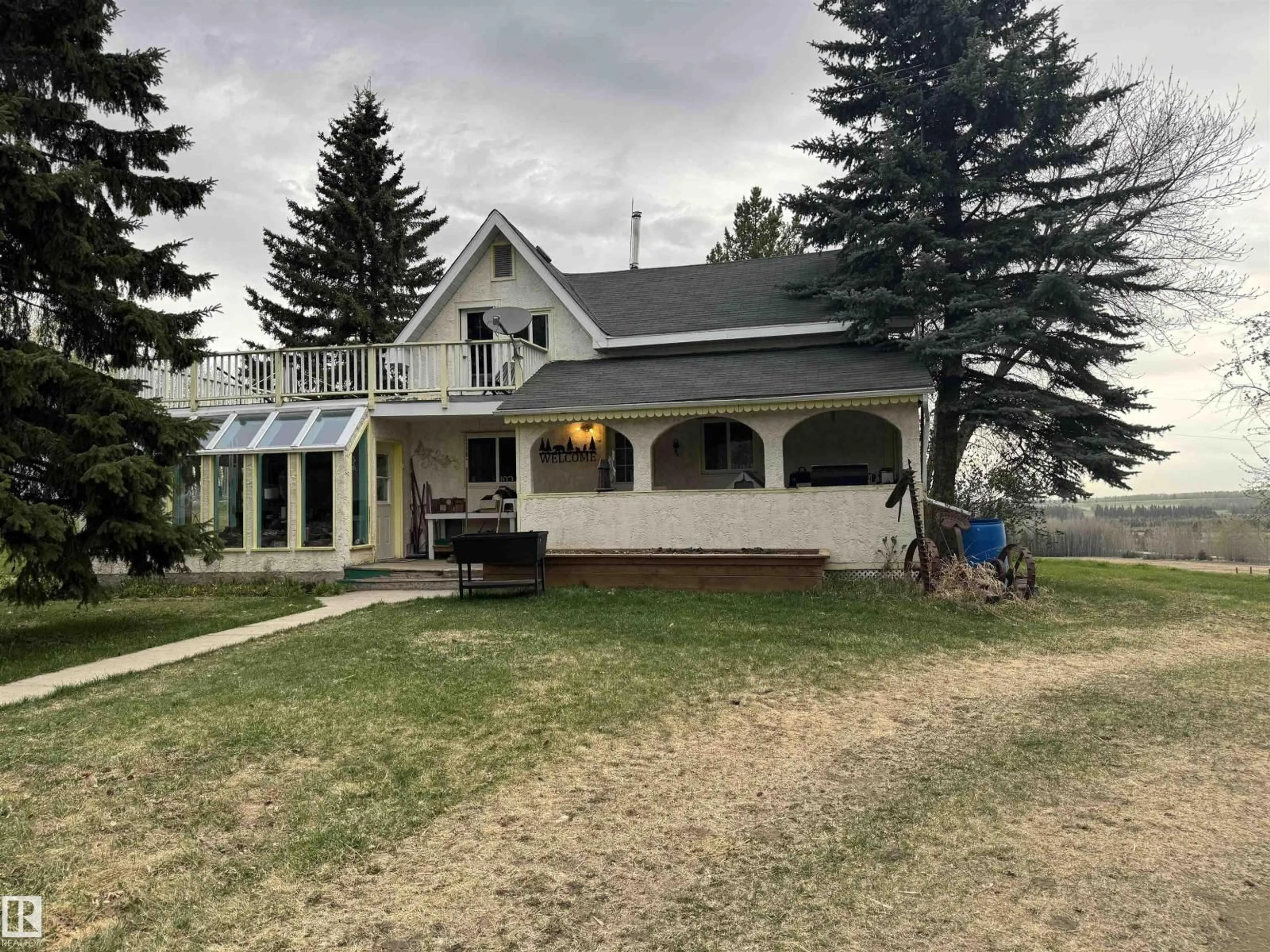 A pic from outside/outdoor area/front of a property/back of a property/a pic from drone, unknown for 4104 TWP ROAD 473A, Rural Brazeau County Alberta T0C0P0