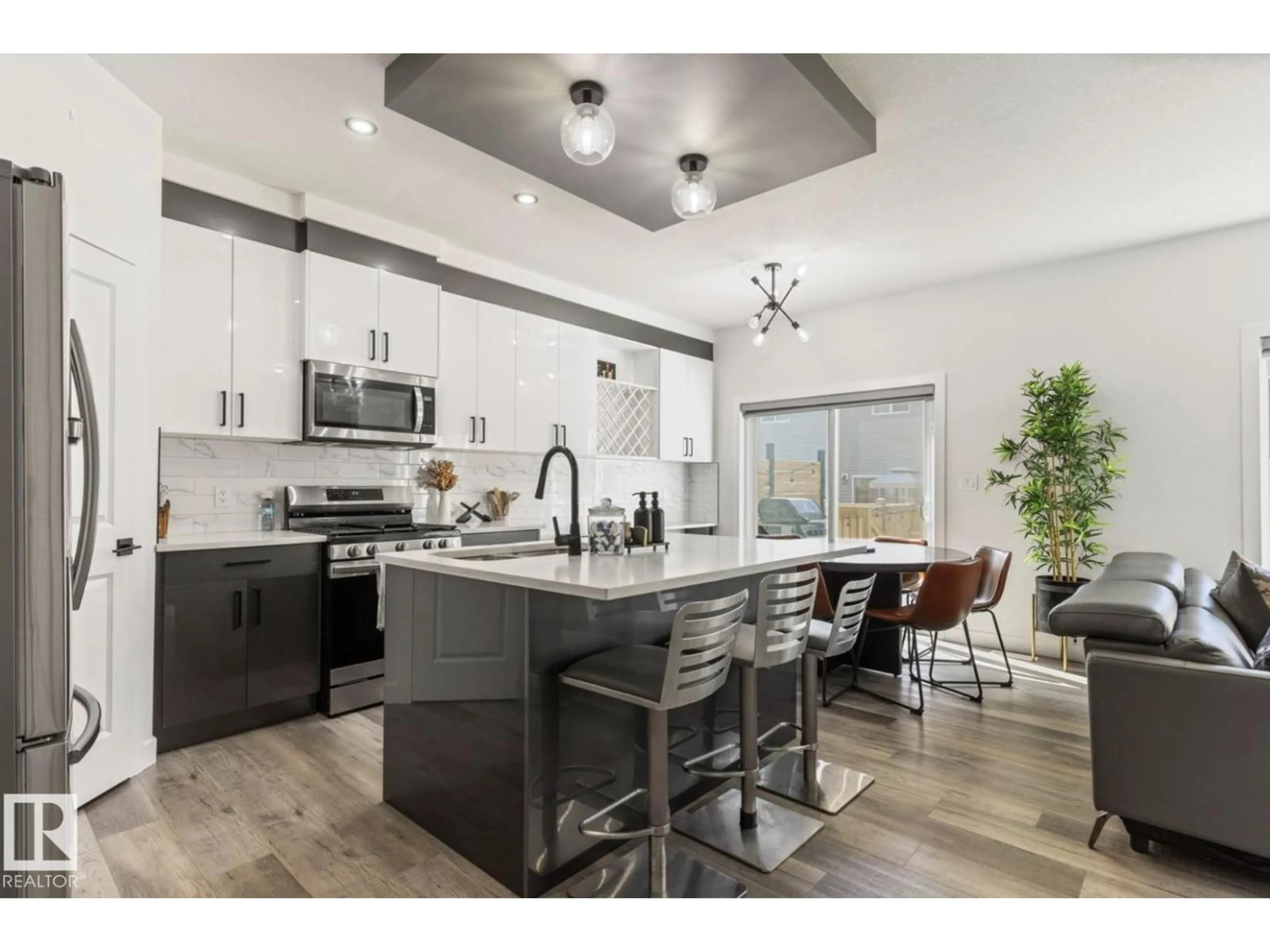 Open concept kitchen, unknown for 19703 29 AVENUE, Edmonton Alberta T6M1M2