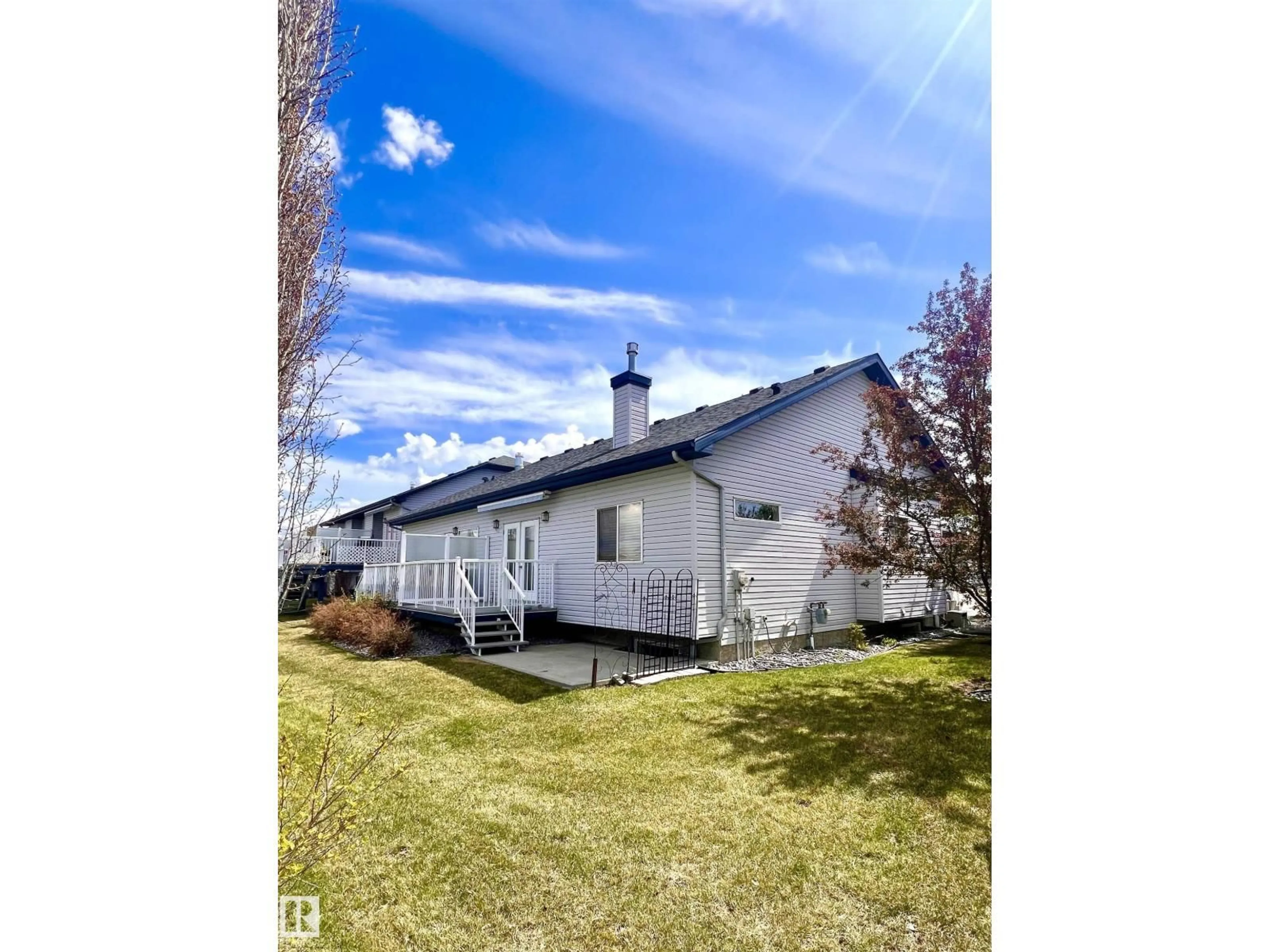 A pic from outside/outdoor area/front of a property/back of a property/a pic from drone, building for 36 - 3003 34 AV, Edmonton Alberta T6T0A1