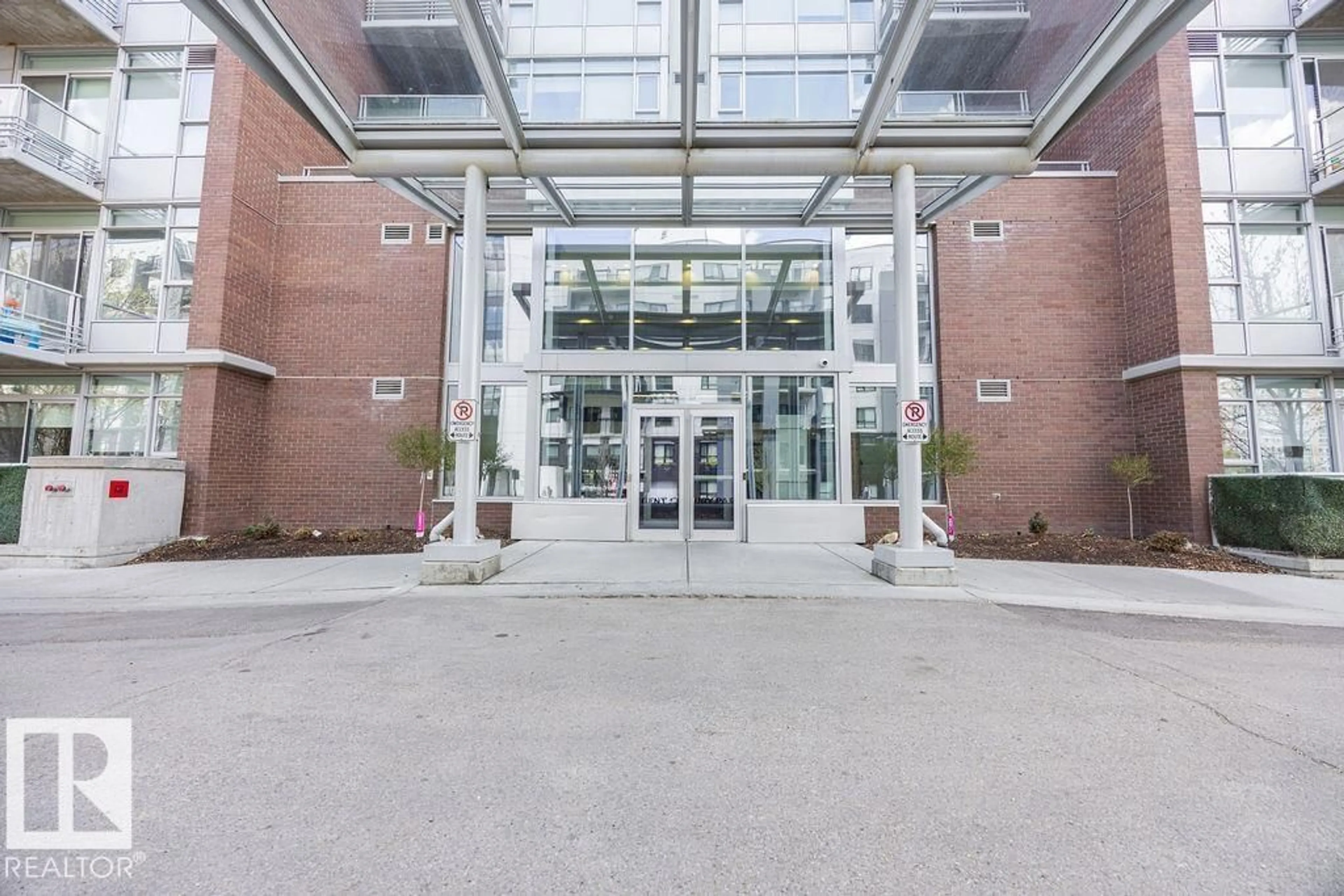Indoor foyer for #504 - 2612 109 ST, Edmonton Alberta T6J3T1