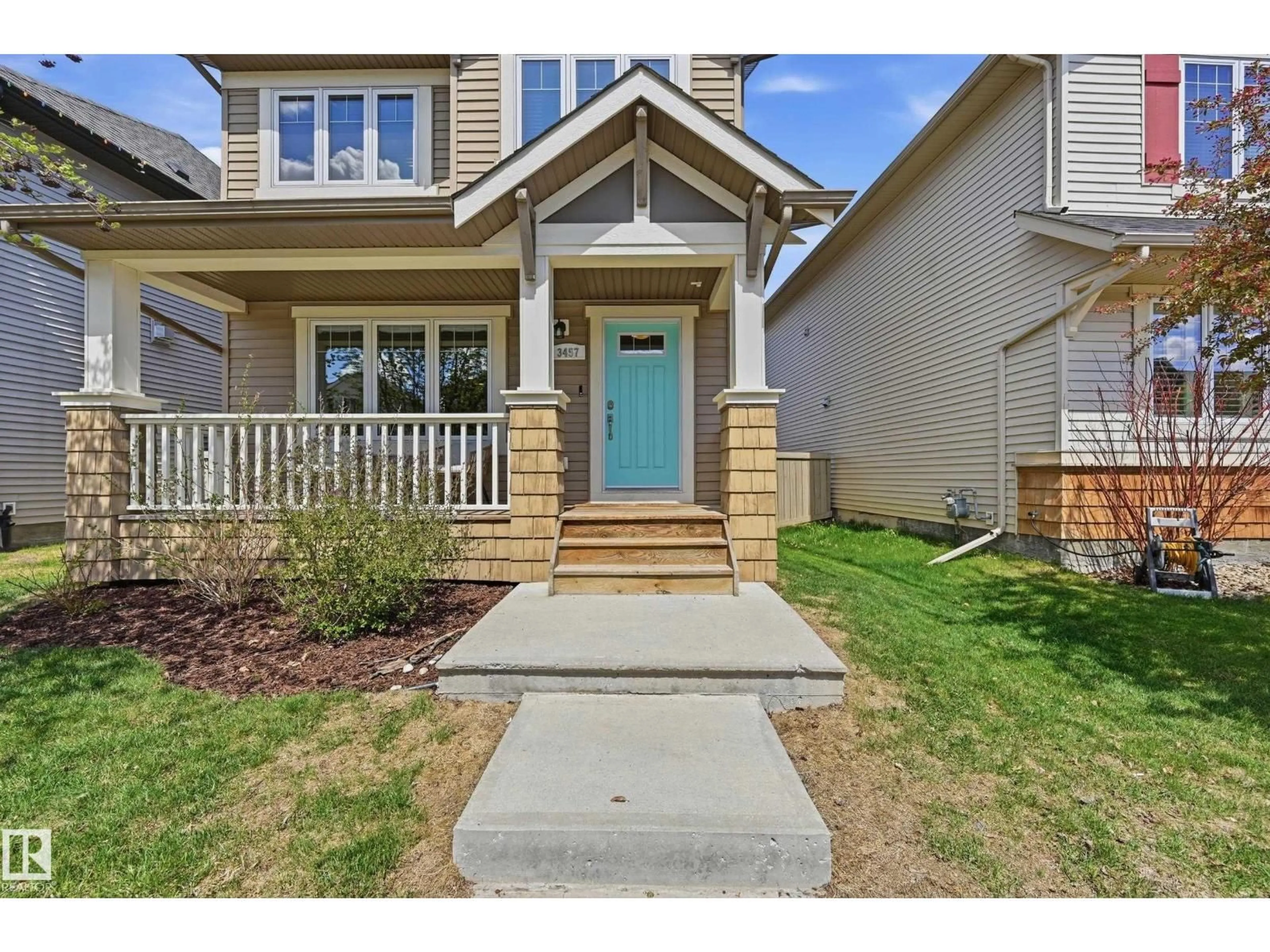 Indoor entryway for 3457 CUTLER CR, Edmonton Alberta T6W2B3