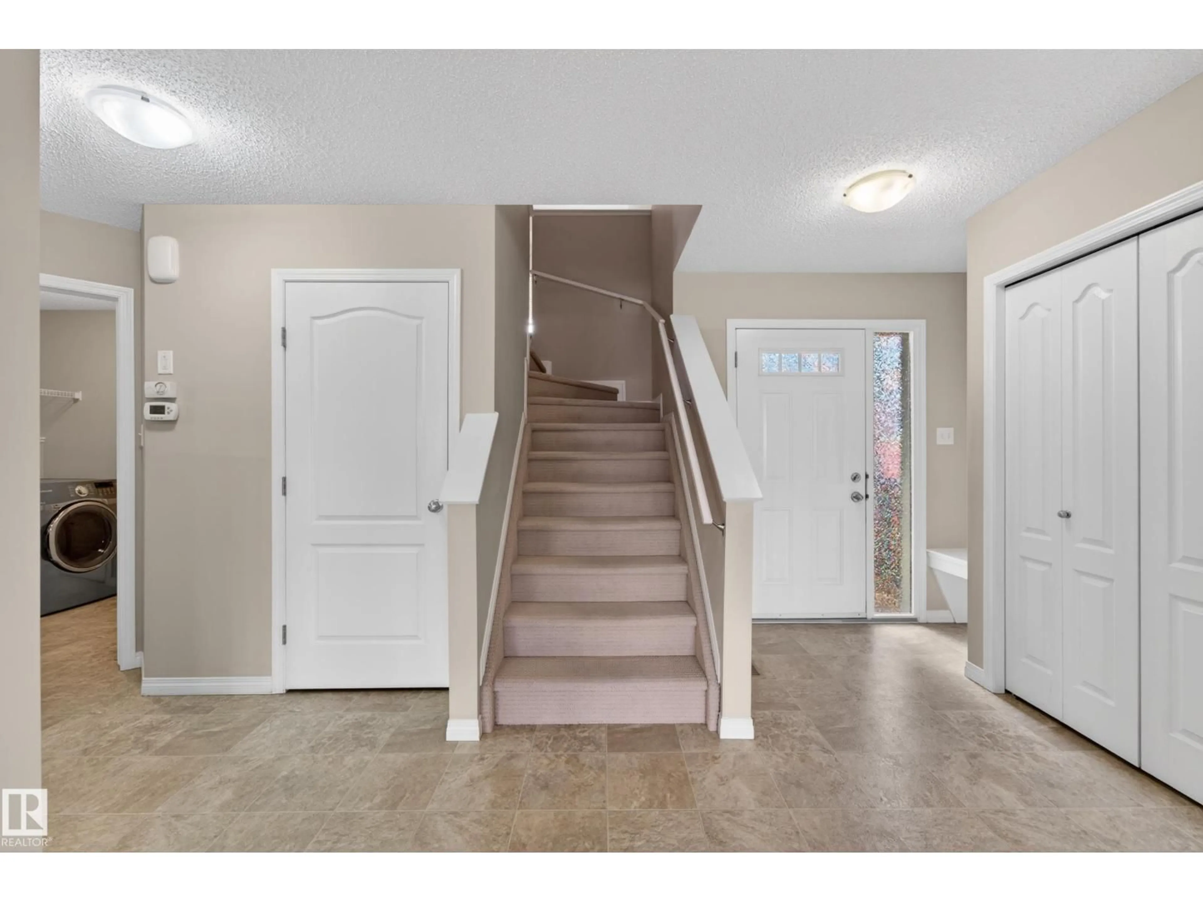 Unknown for 1731 55 ST, Edmonton Alberta T6X1R2