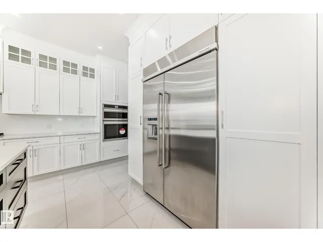 340 33 AVE NW, Edmonton 5