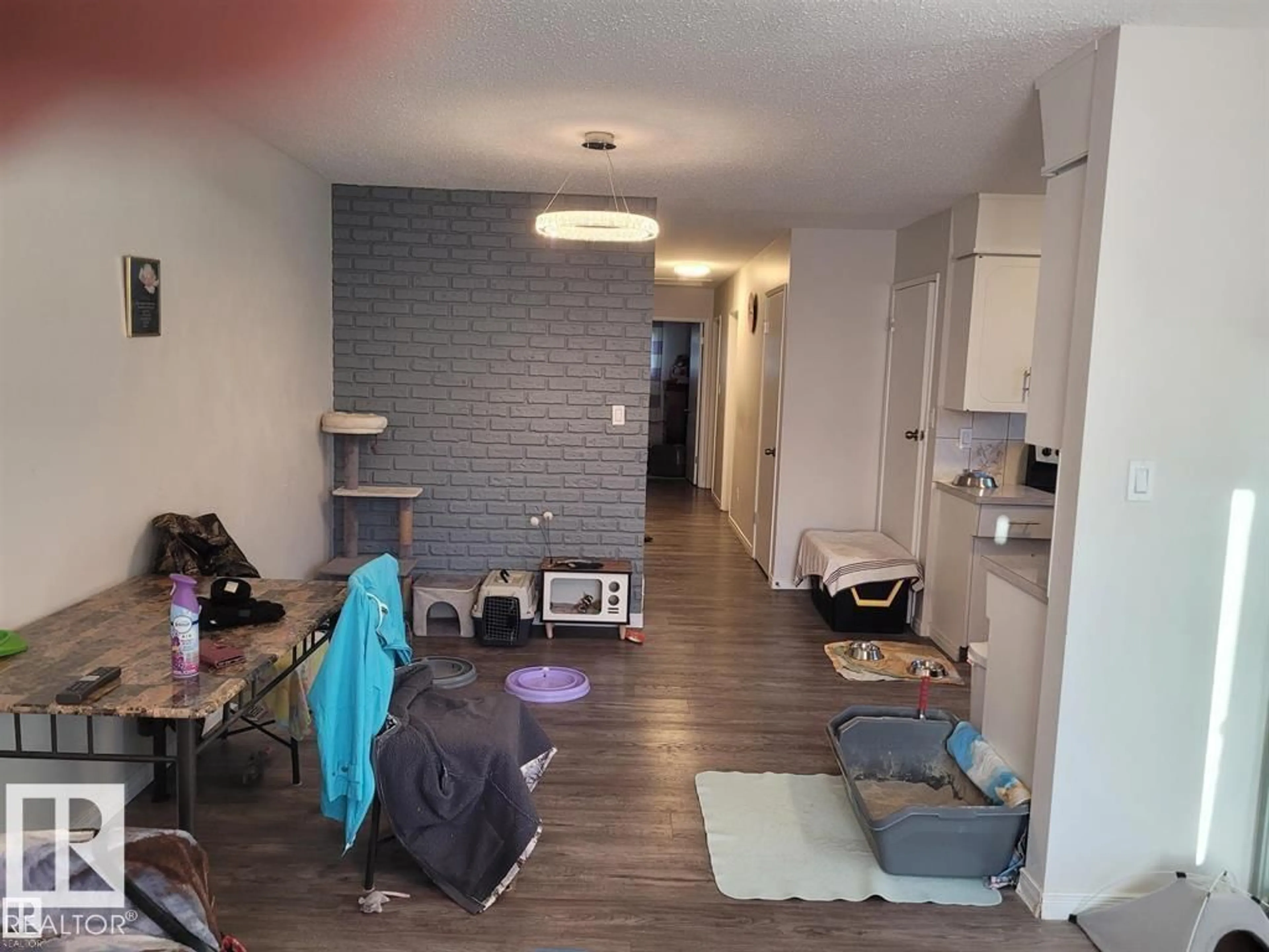 A pic of a room for 11616 152 AV, Edmonton Alberta T5X1C7