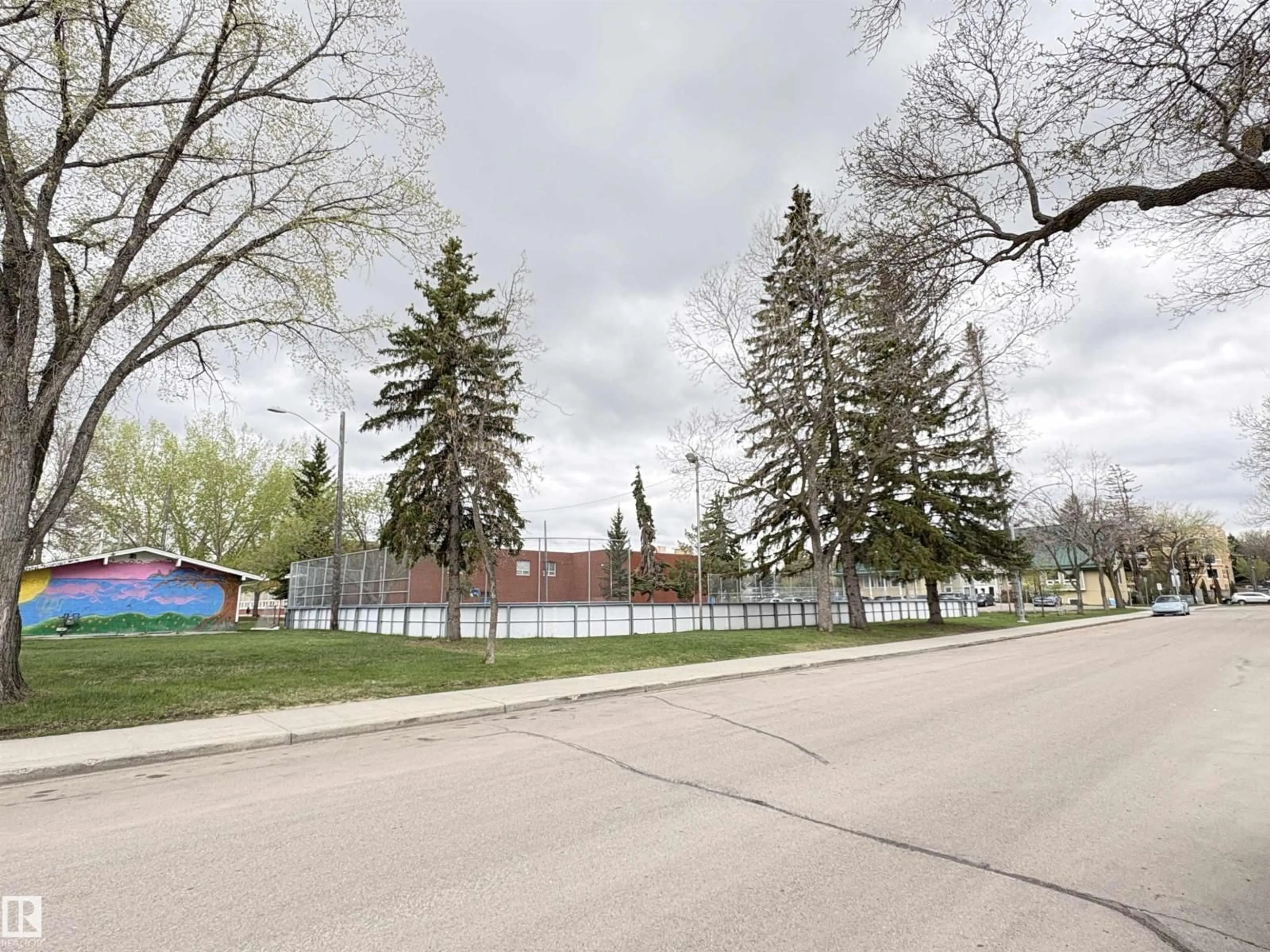 Unknown for NW - 11314 78 ST, Edmonton Alberta T6G0H3