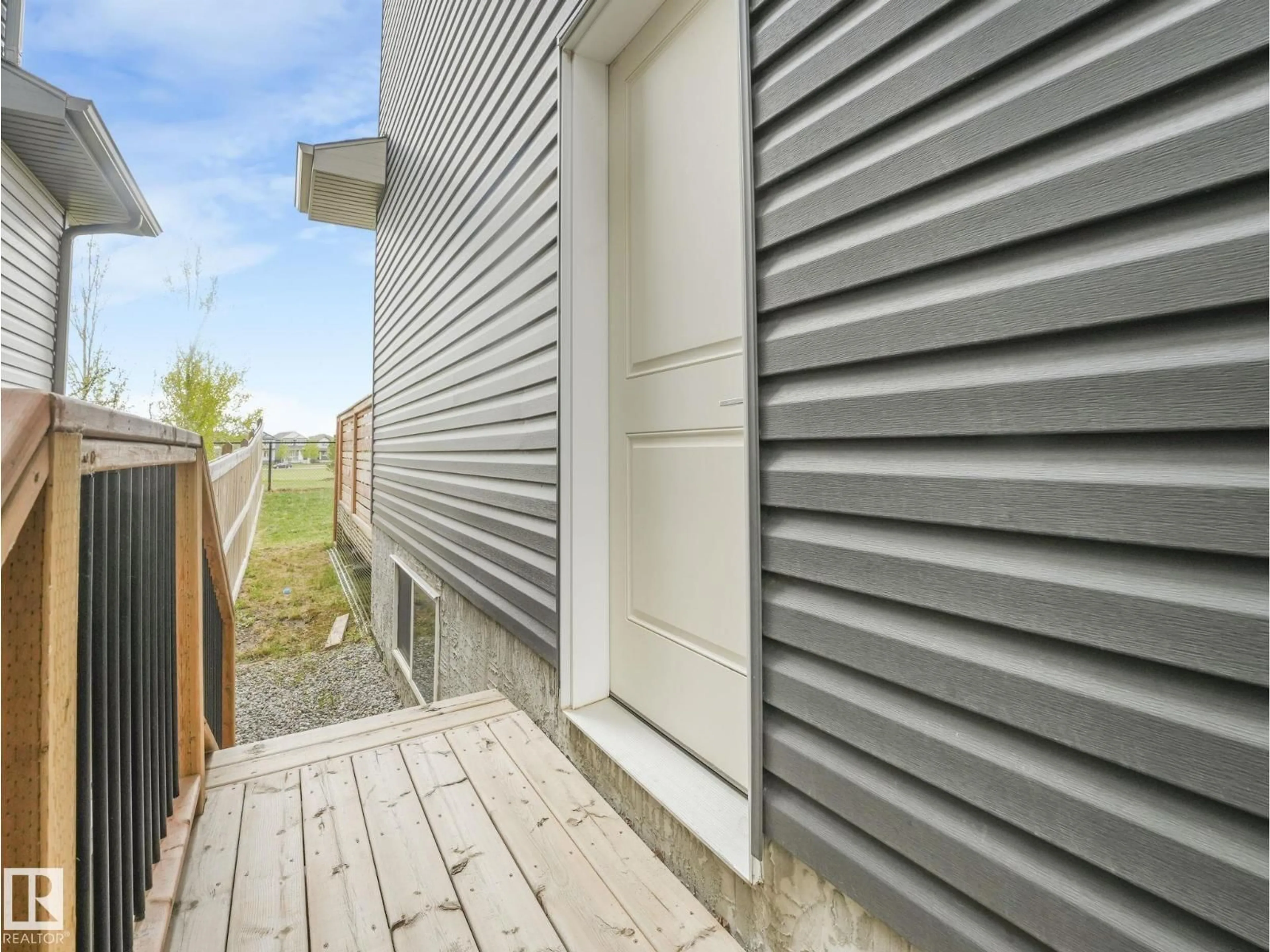 Home with vinyl exterior material, street for 12 SANDALWOOD PL, Leduc Alberta T9E1C2