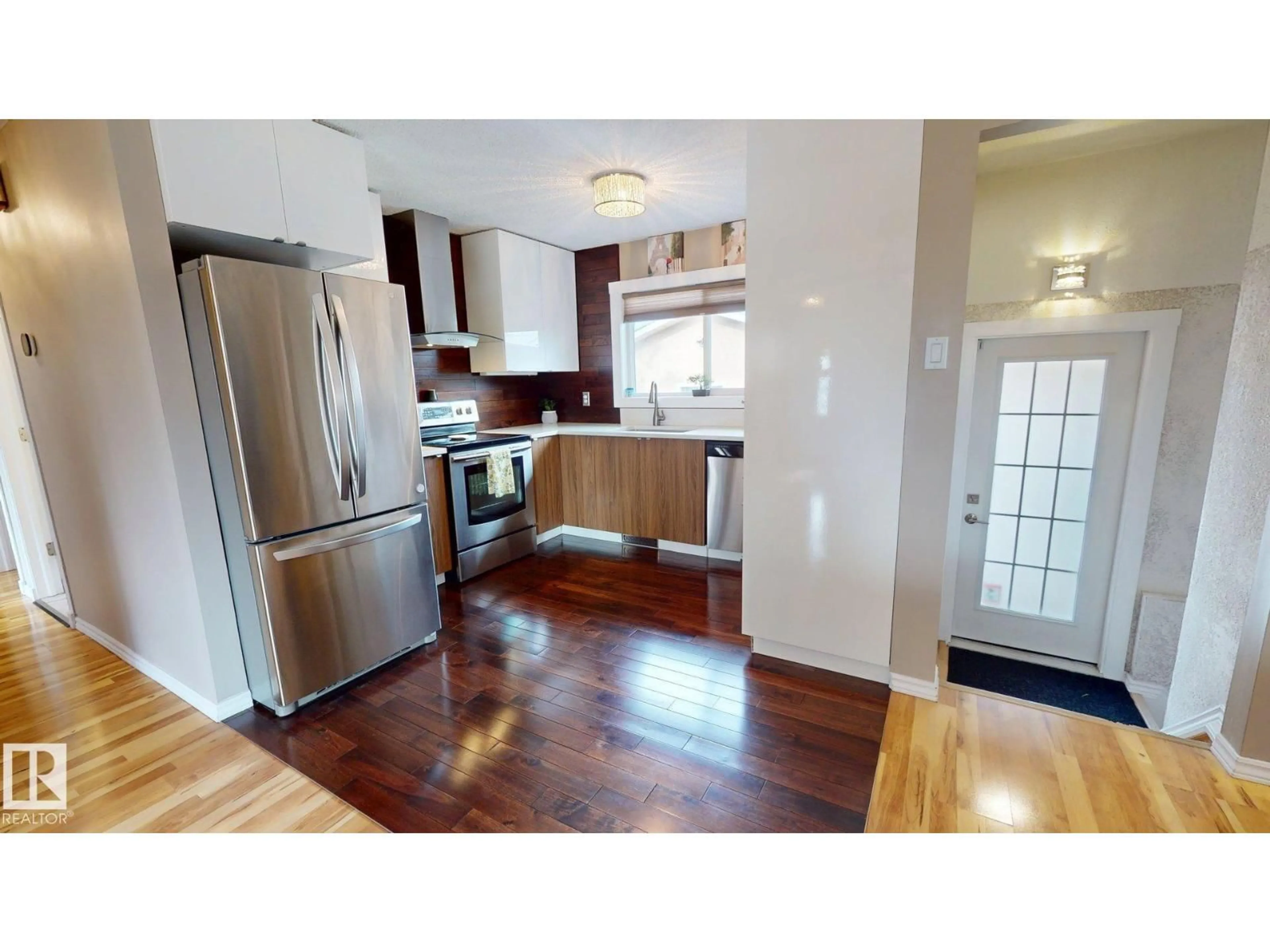 Unknown for 9616 169 ST, Edmonton Alberta T5P3X2