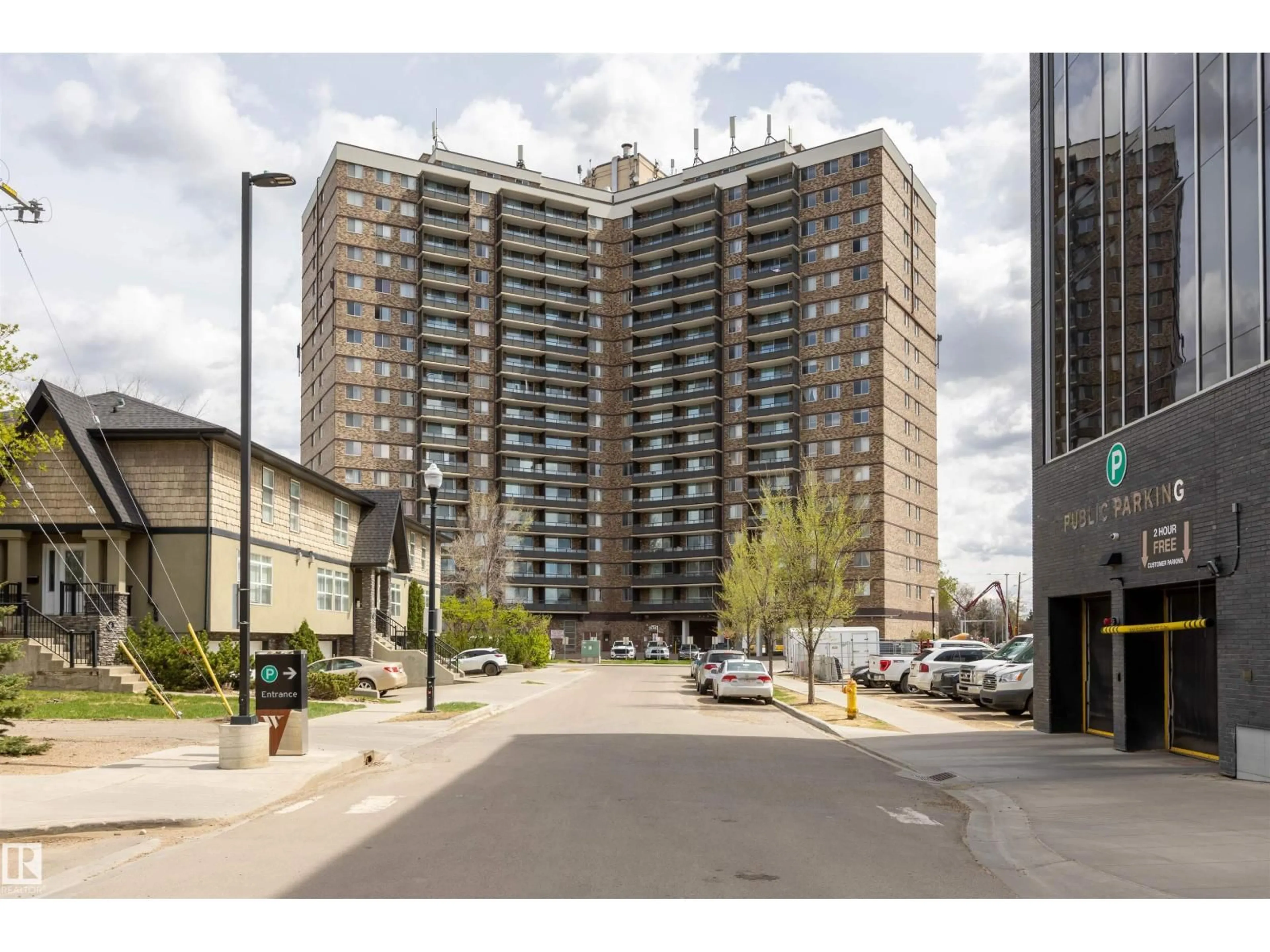 A pic from outside/outdoor area/front of a property/back of a property/a pic from drone, street for #708 - 13910 STONY PLAIN RD, Edmonton Alberta T5N3R2