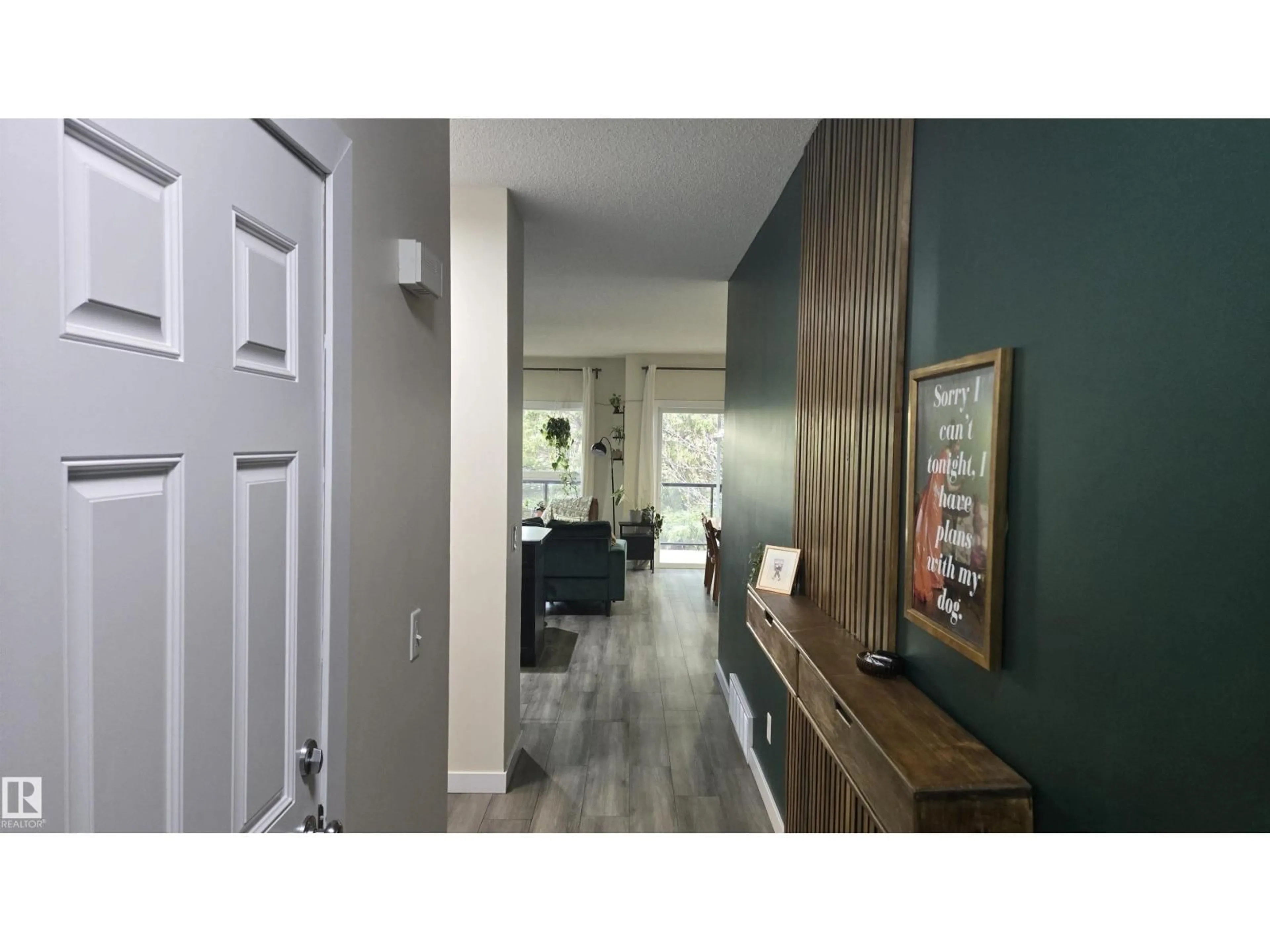 Indoor entryway for 90 - 3010 33 AV, Edmonton Alberta T6T0C3