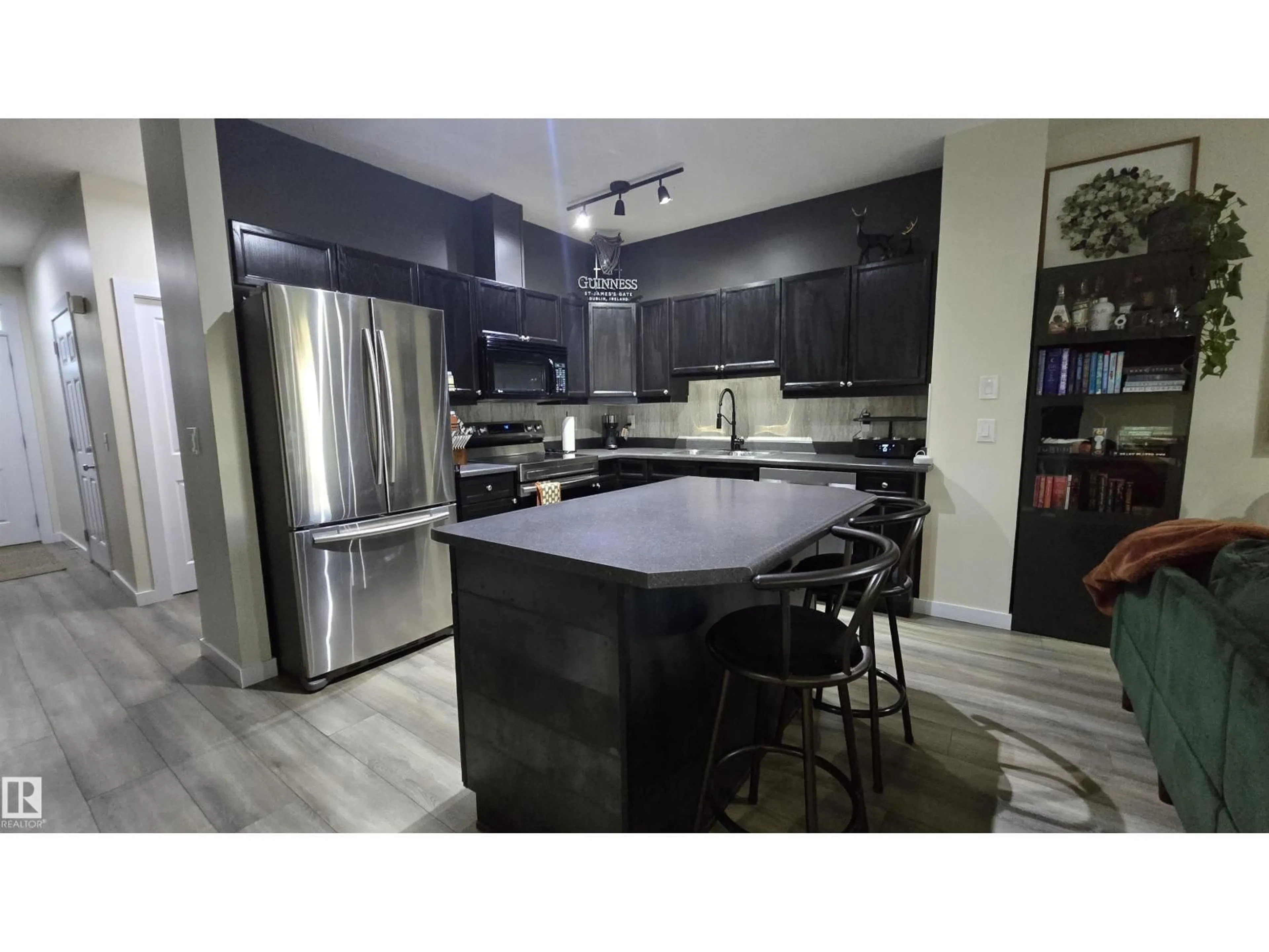 Open concept kitchen, unknown for 90 - 3010 33 AV, Edmonton Alberta T6T0C3