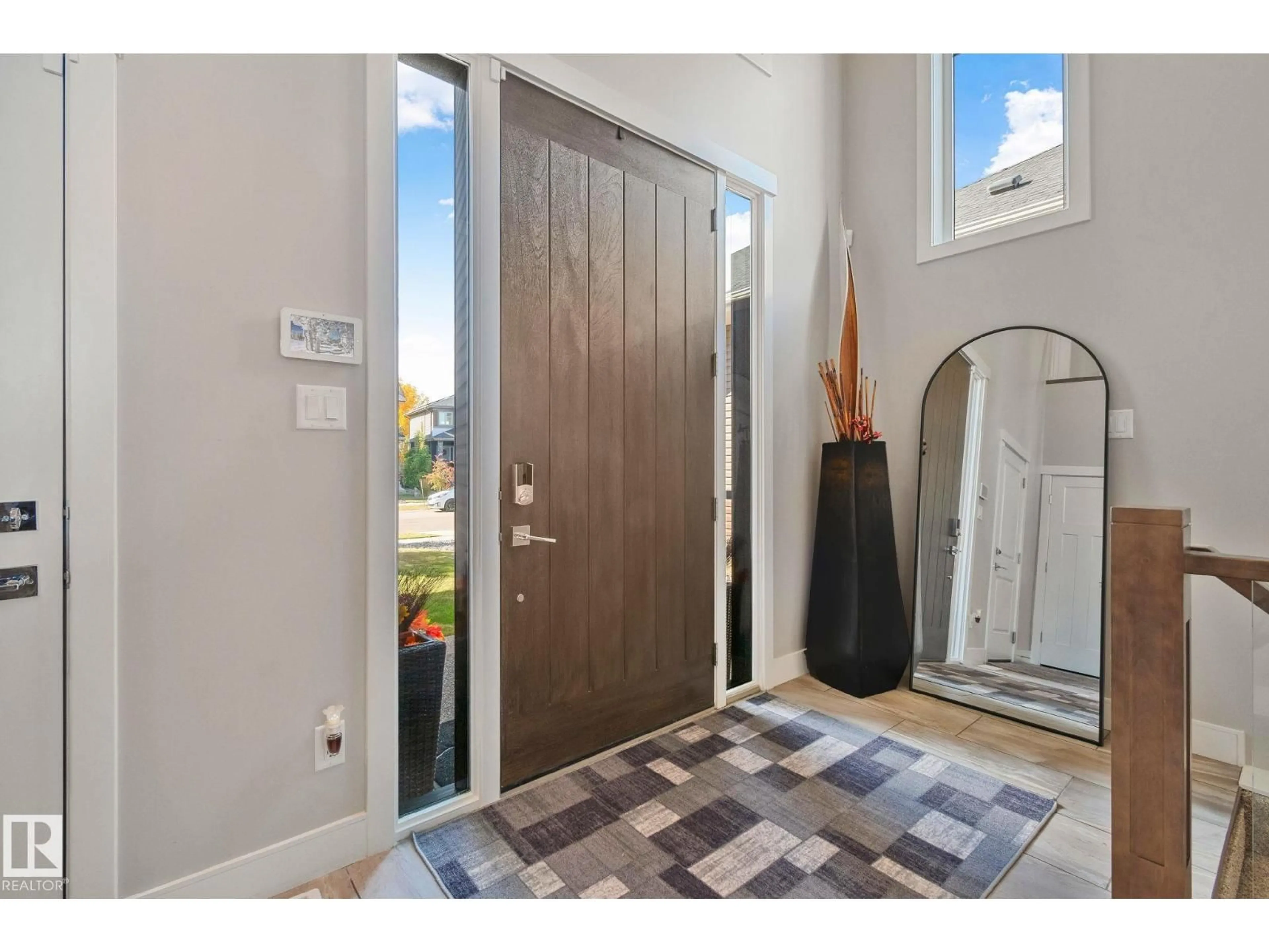 Indoor entryway for 67 ENCHANTED WY, St. Albert Alberta T8N7R7