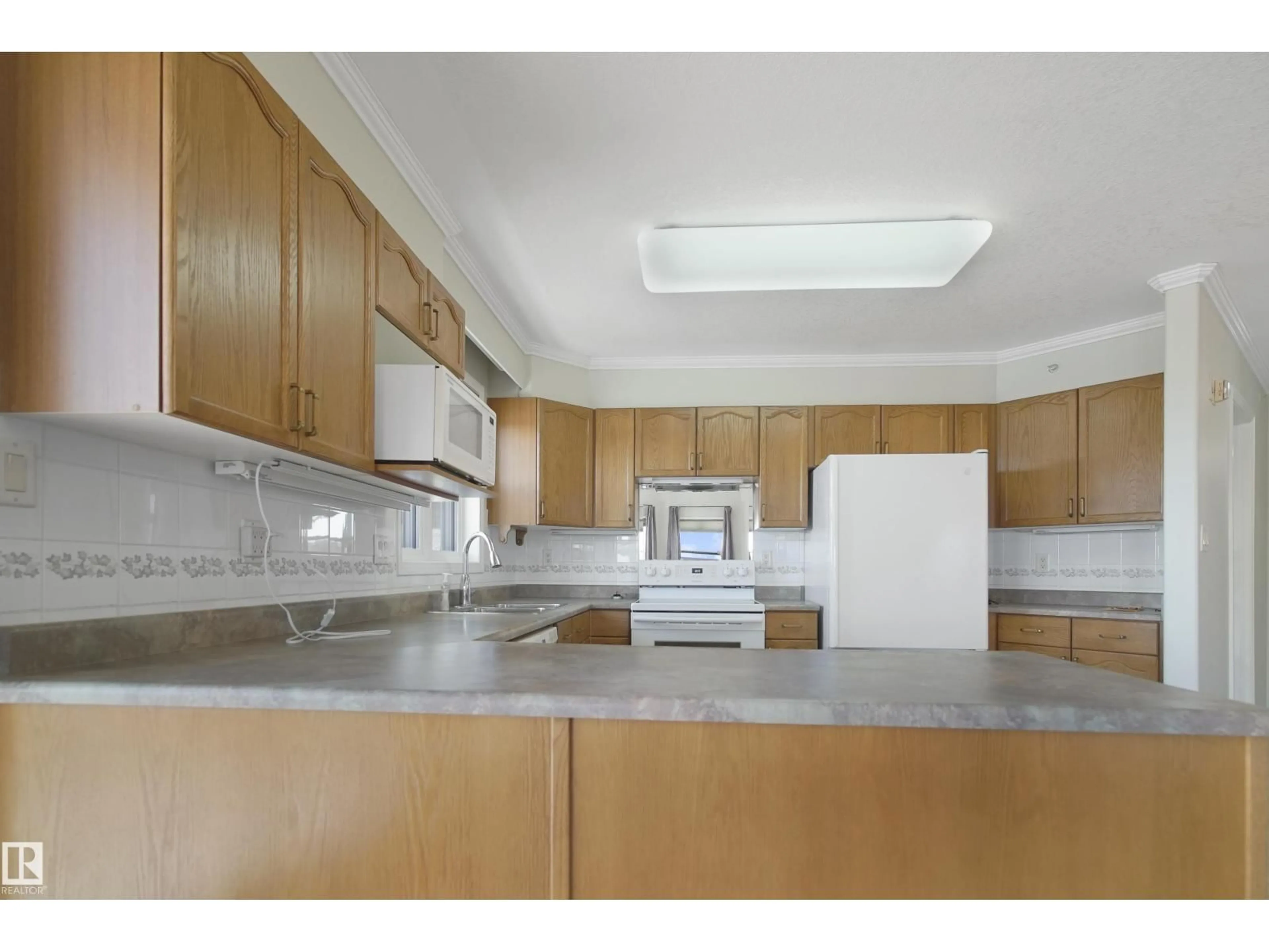 Standard kitchen, unknown for 506 - 8315 83 ST, Edmonton Alberta T6C4R8