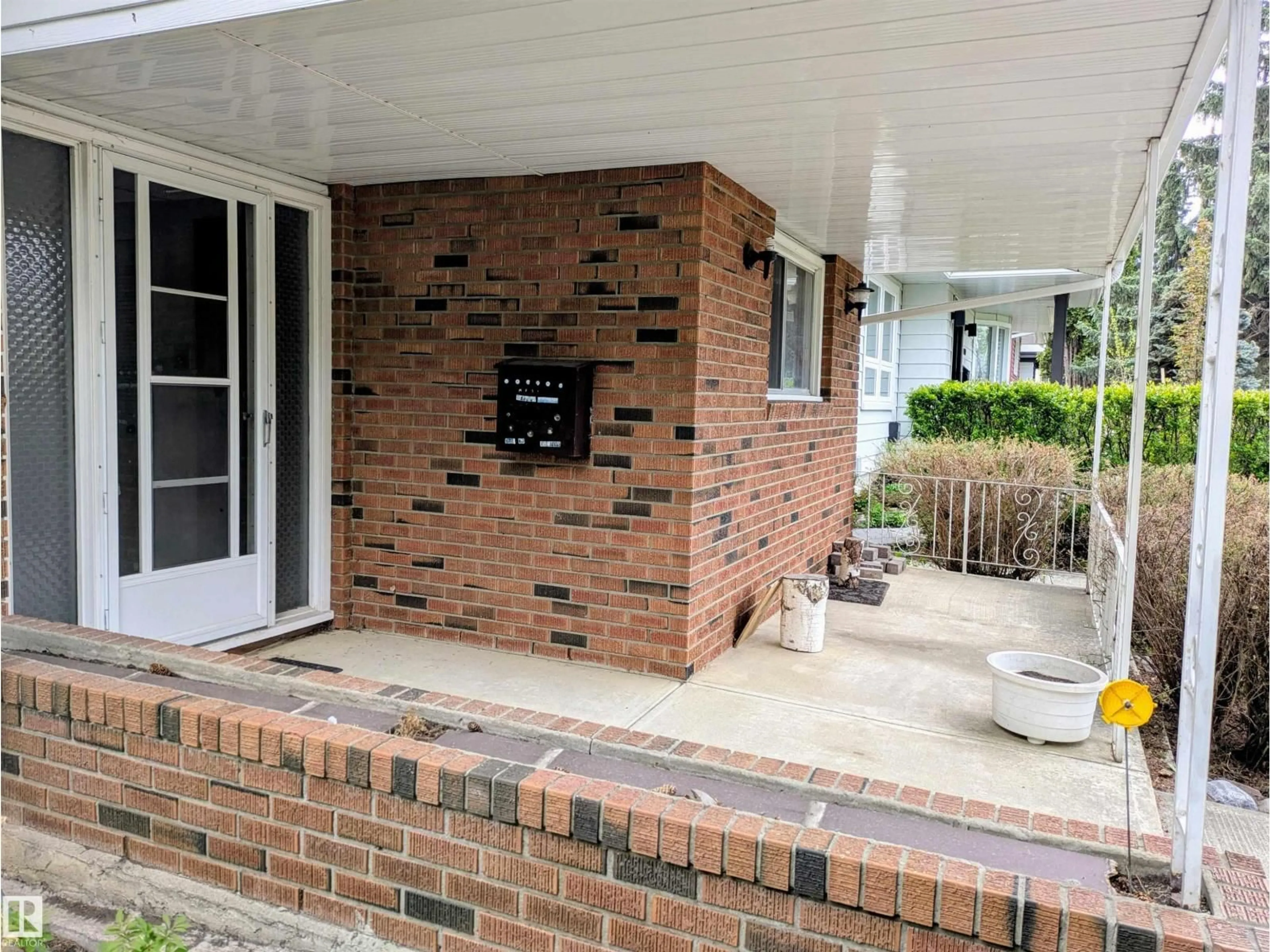 Home with brick exterior material, street for 4723 143 ST, Edmonton Alberta T6H4C7