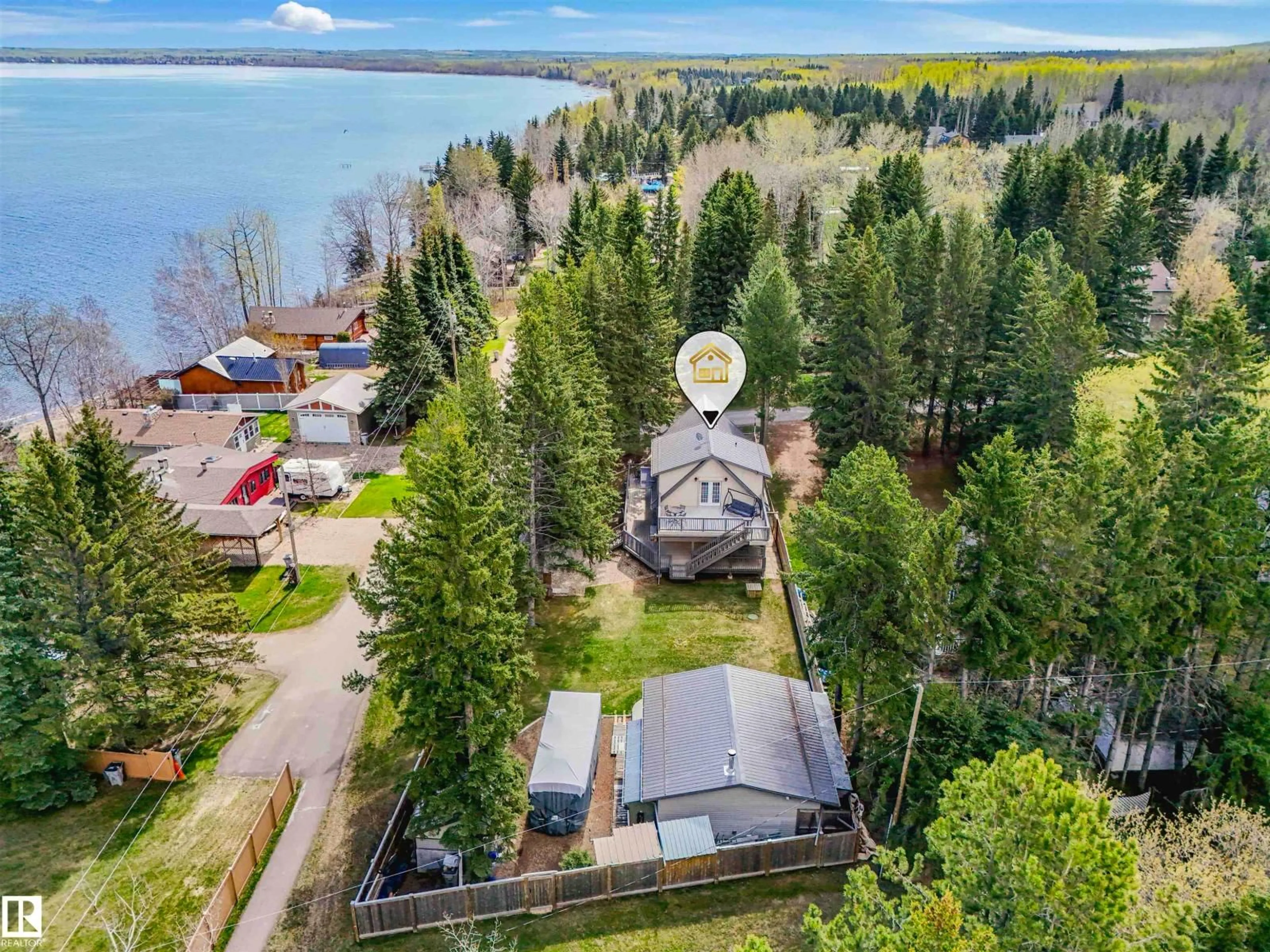 A pic from outside/outdoor area/front of a property/back of a property/a pic from drone, water/lake/river/ocean view for 507 5TH ST, Rural Wetaskiwin County Alberta T0C2V0