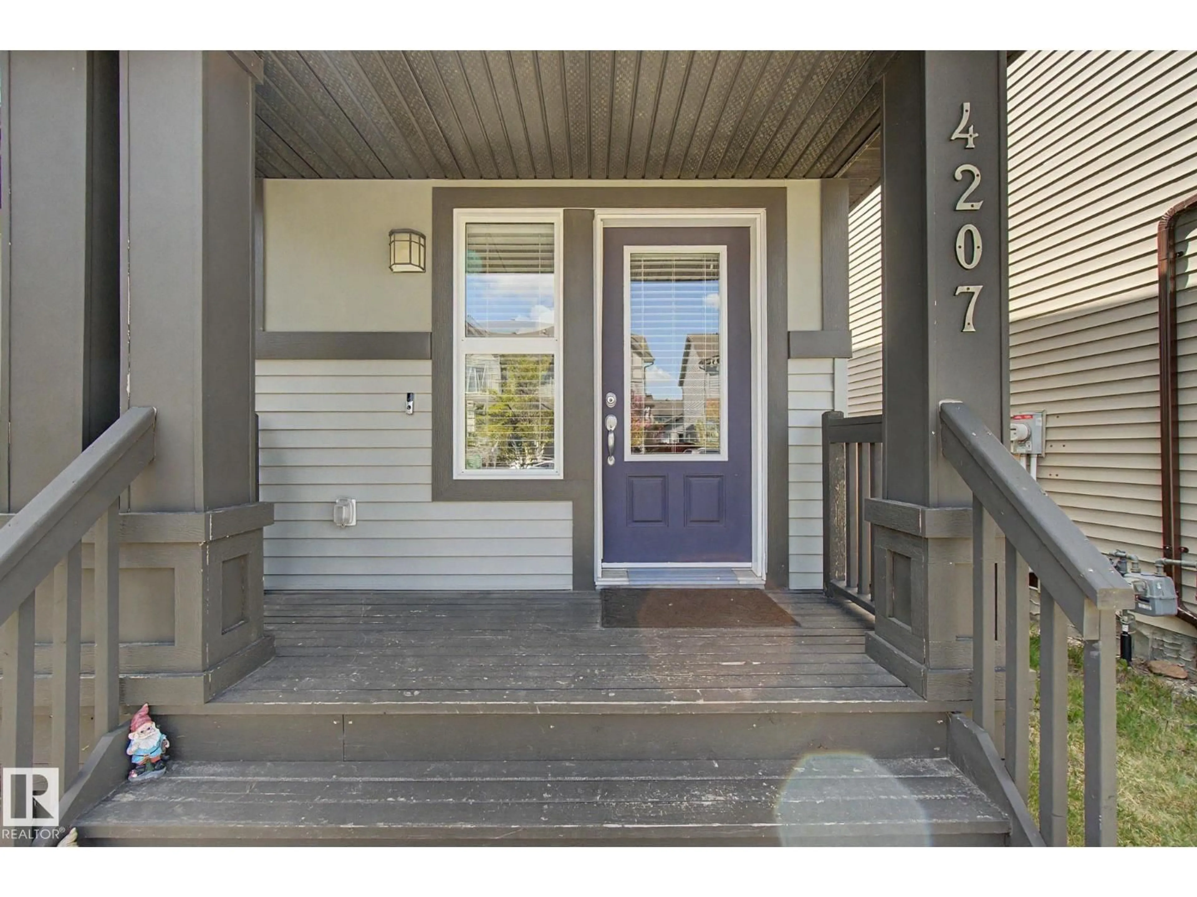 Indoor entryway for 4207 PROWSE WY, Edmonton Alberta T6W3A6