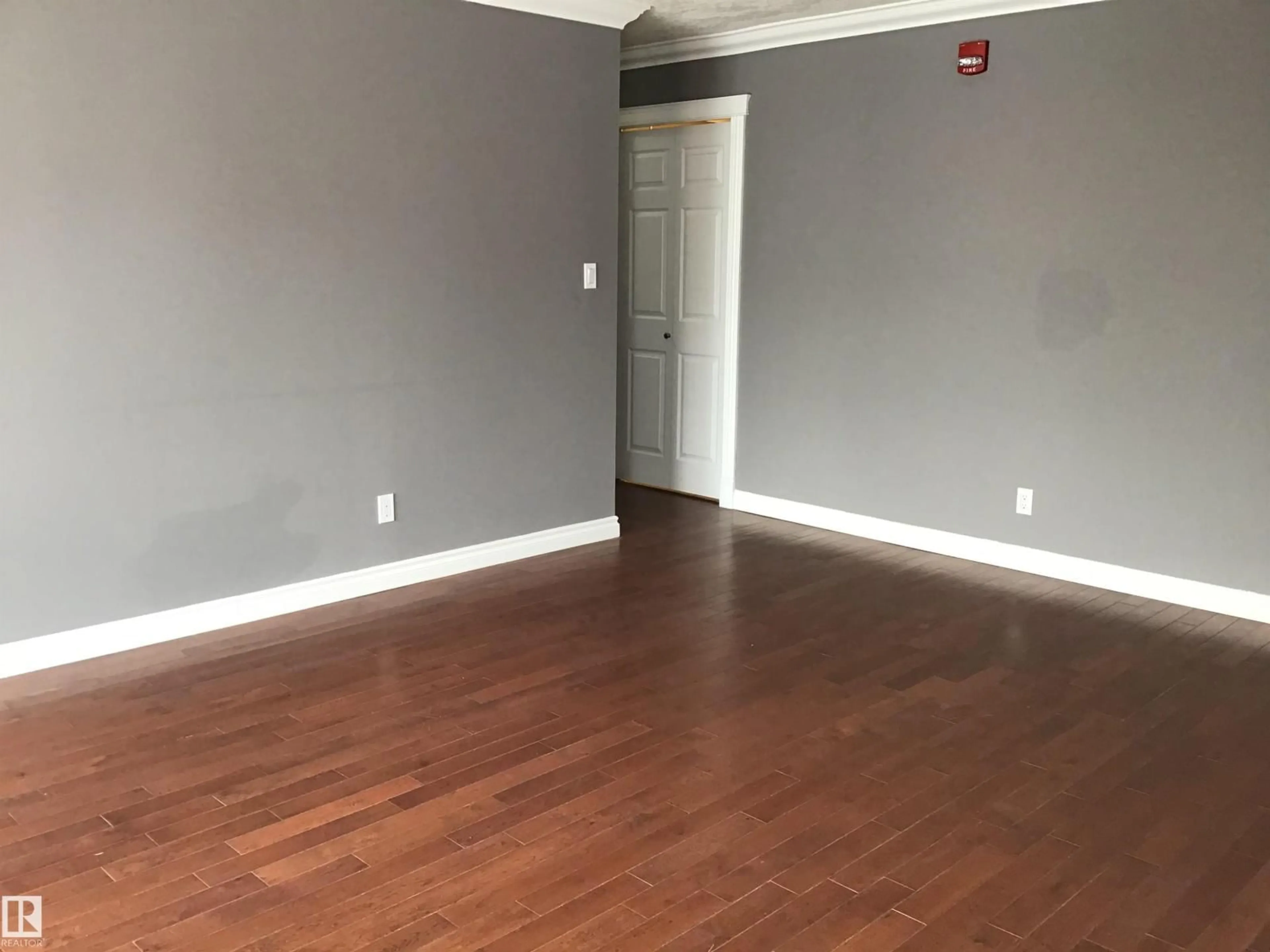 A pic of a room for #402 - 10625 83 AV, Edmonton Alberta T6E2E3