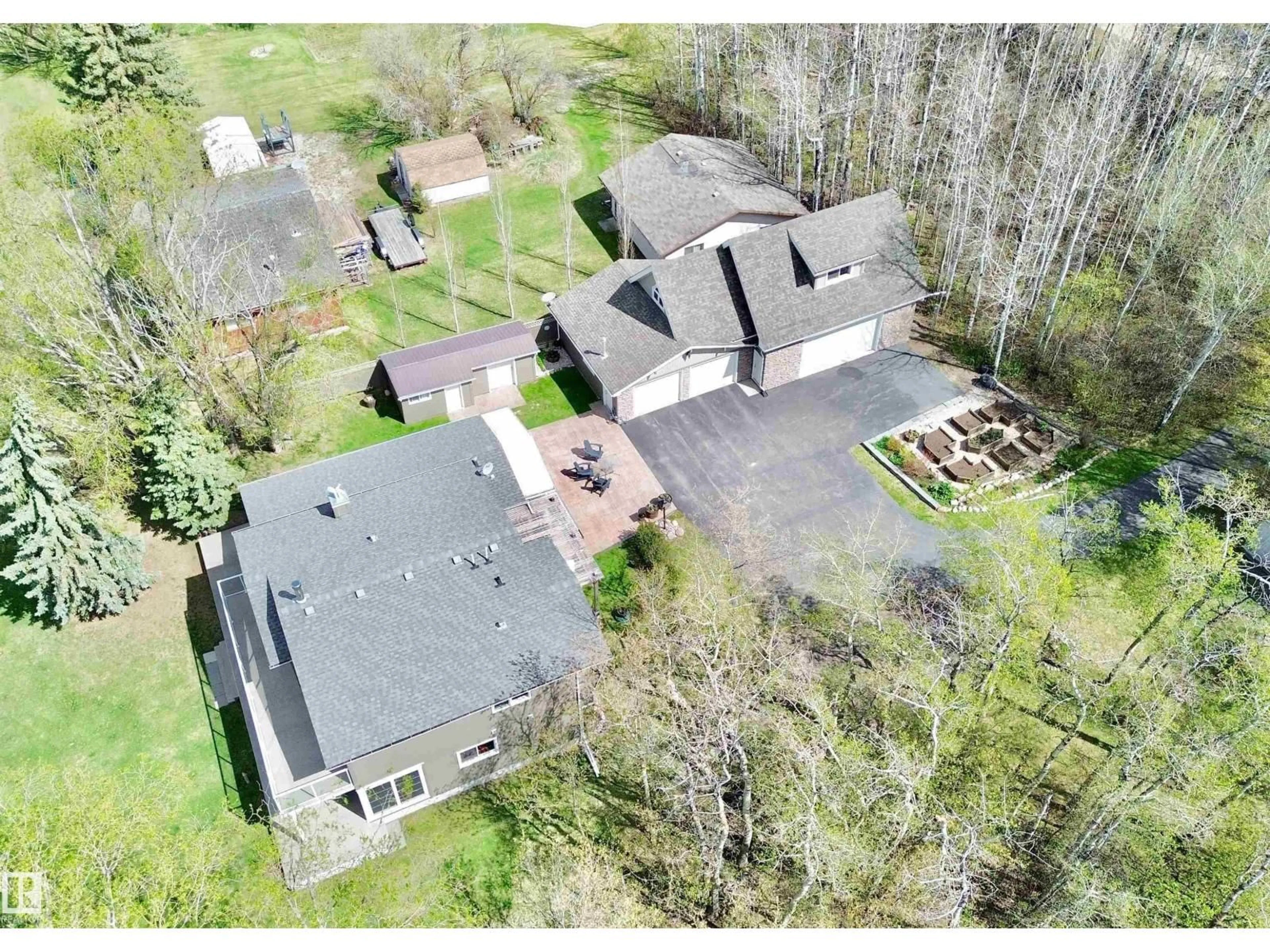 A pic from outside/outdoor area/front of a property/back of a property/a pic from drone, unknown for #4 - 54524 STE. ANNE TR, Rural Lac Ste. Anne County Alberta T0E0A0