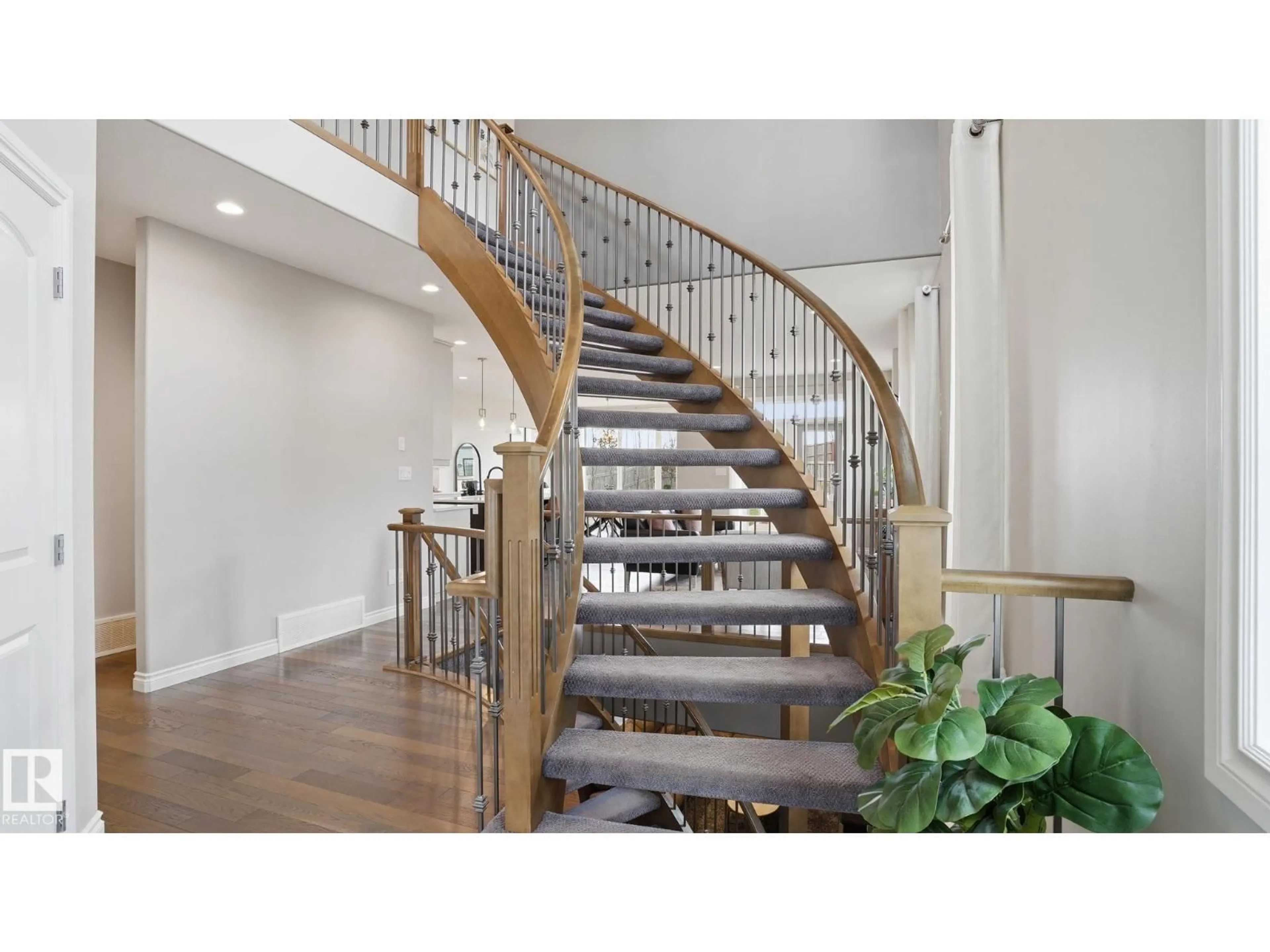 Stairs for 2620 ADAM CT, Edmonton Alberta T6W3C1