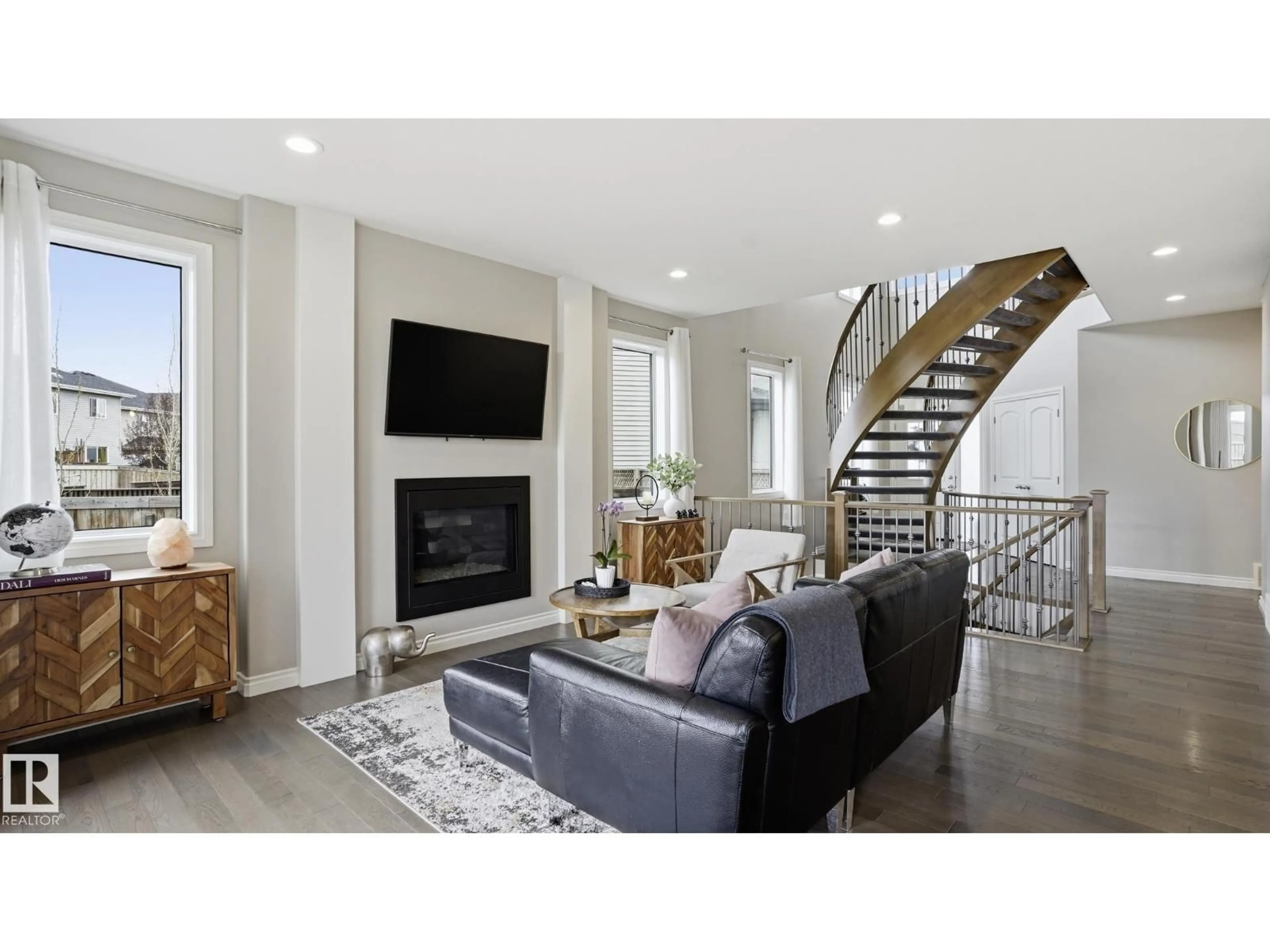 Living room with furniture, unknown for 2620 ADAM CT, Edmonton Alberta T6W3C1