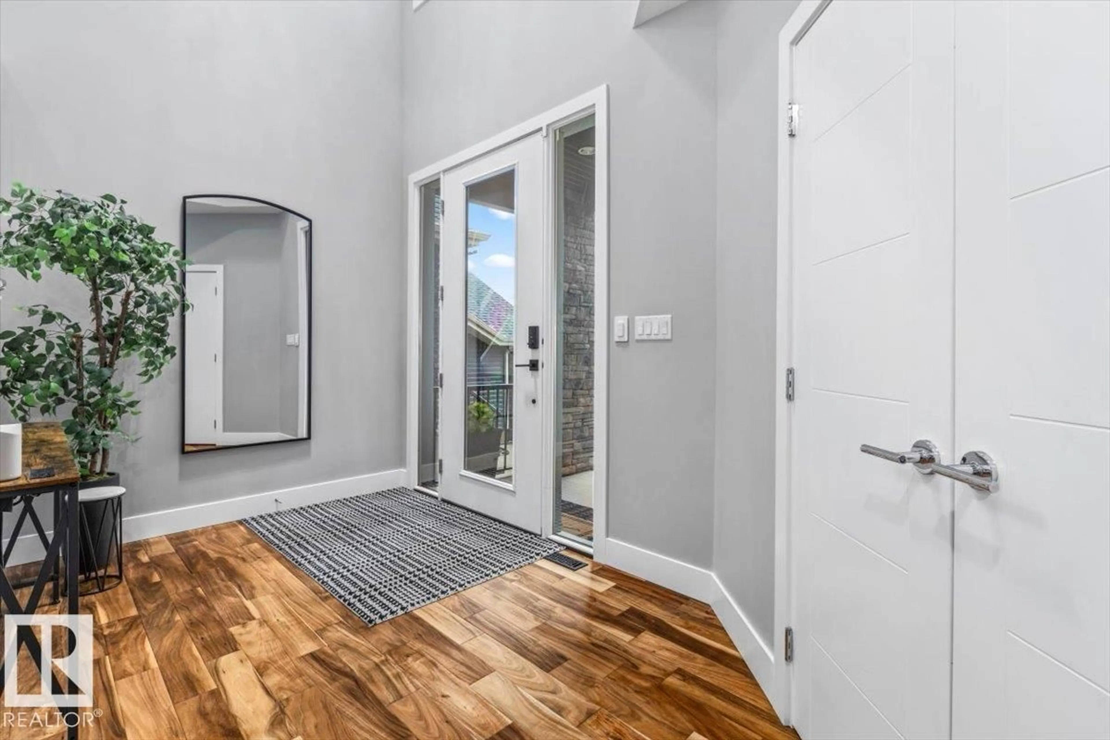 Indoor entryway for 219 CRANBERRY BN, Fort Saskatchewan Alberta T8L0R4
