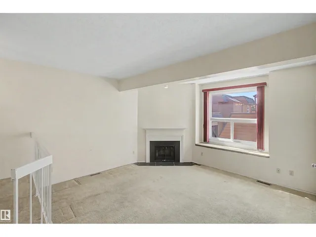 5953 40 AV, Edmonton 3