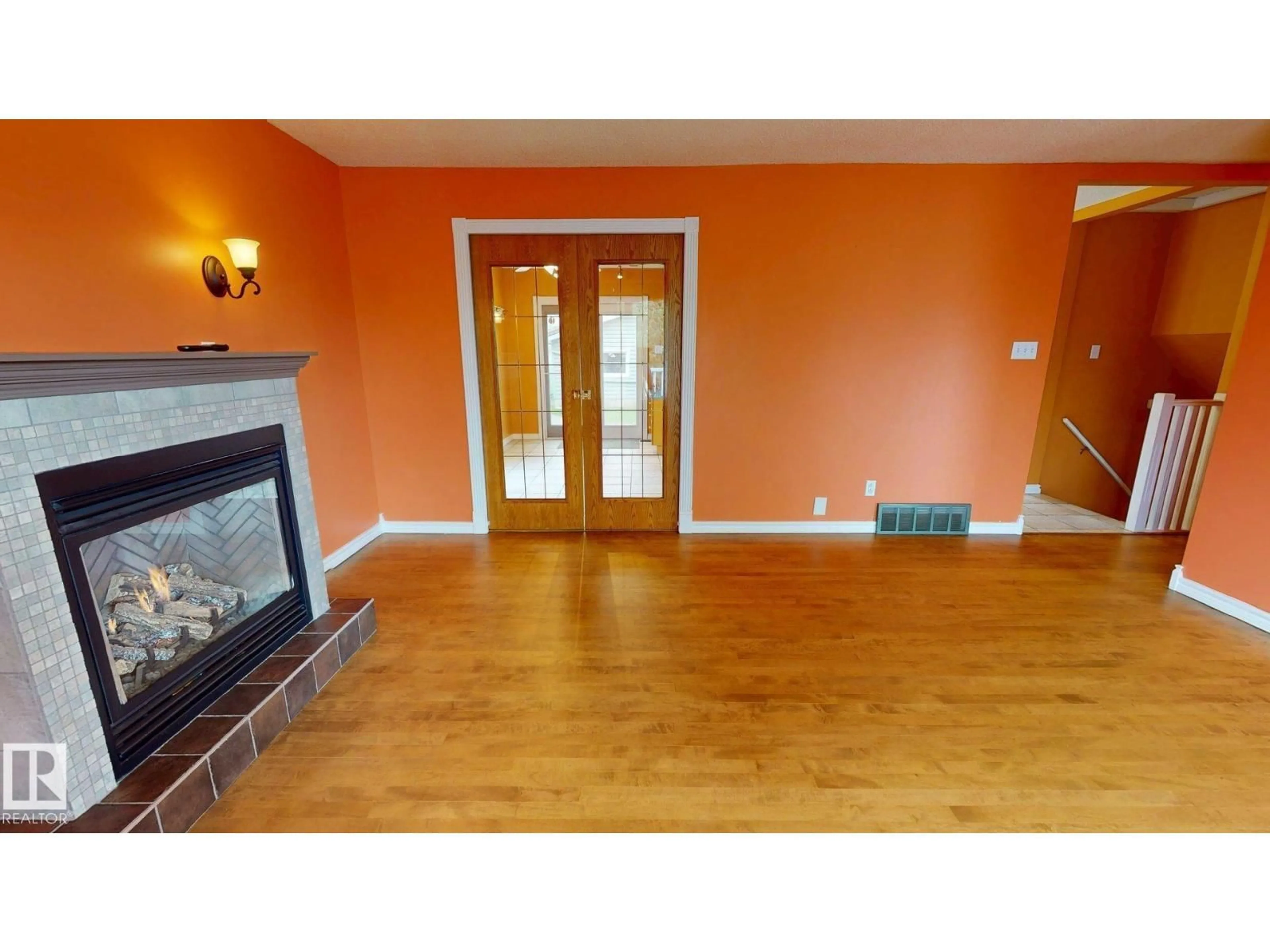 Unknown for NW - 14252 83 ST, Edmonton Alberta T5E2X9