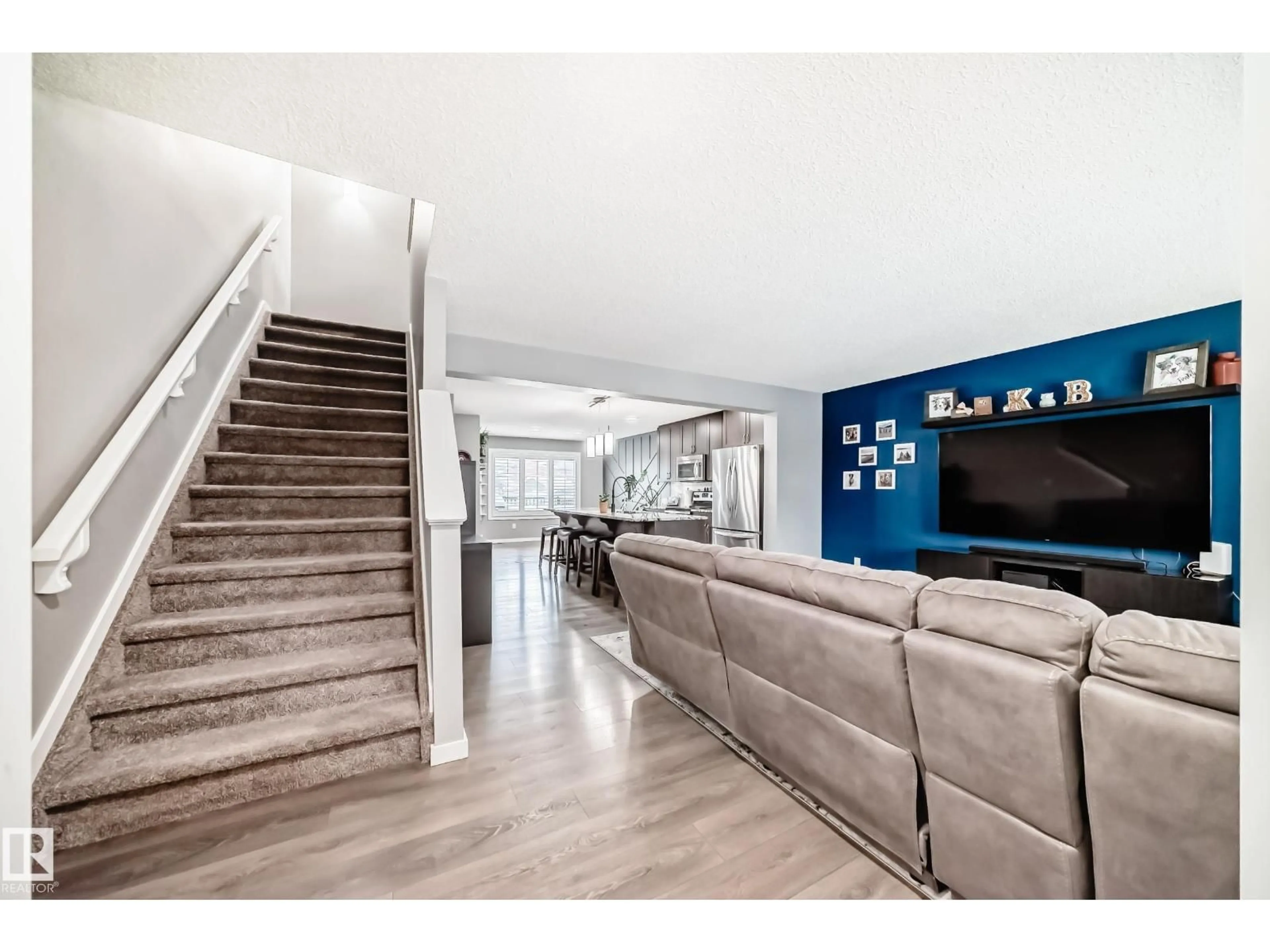 Unknown for 5422 CRABAPPLE LO, Edmonton Alberta T6X1S5