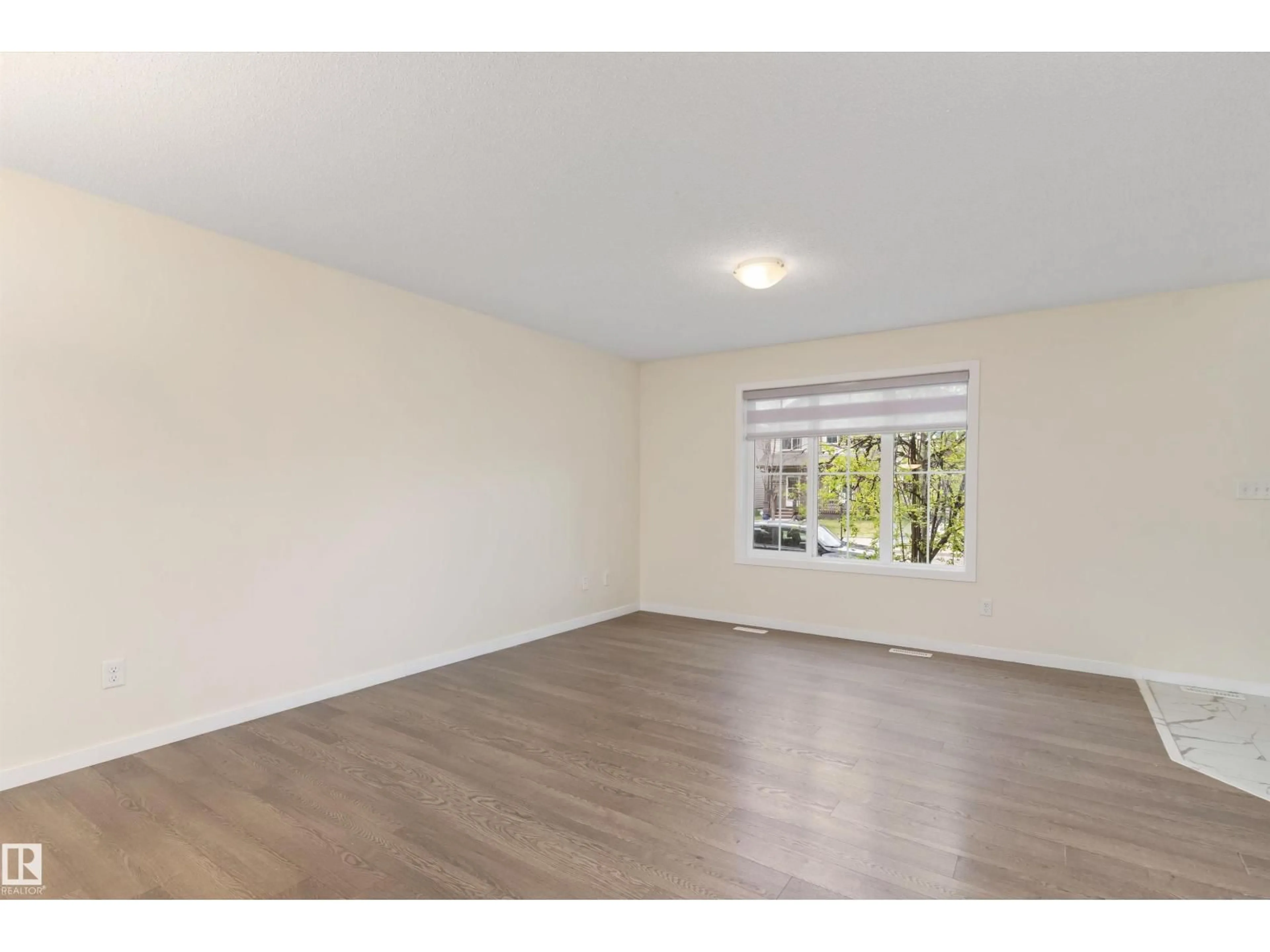 A pic of a room for SW - 336 WATT BV, Edmonton Alberta T6X1R7