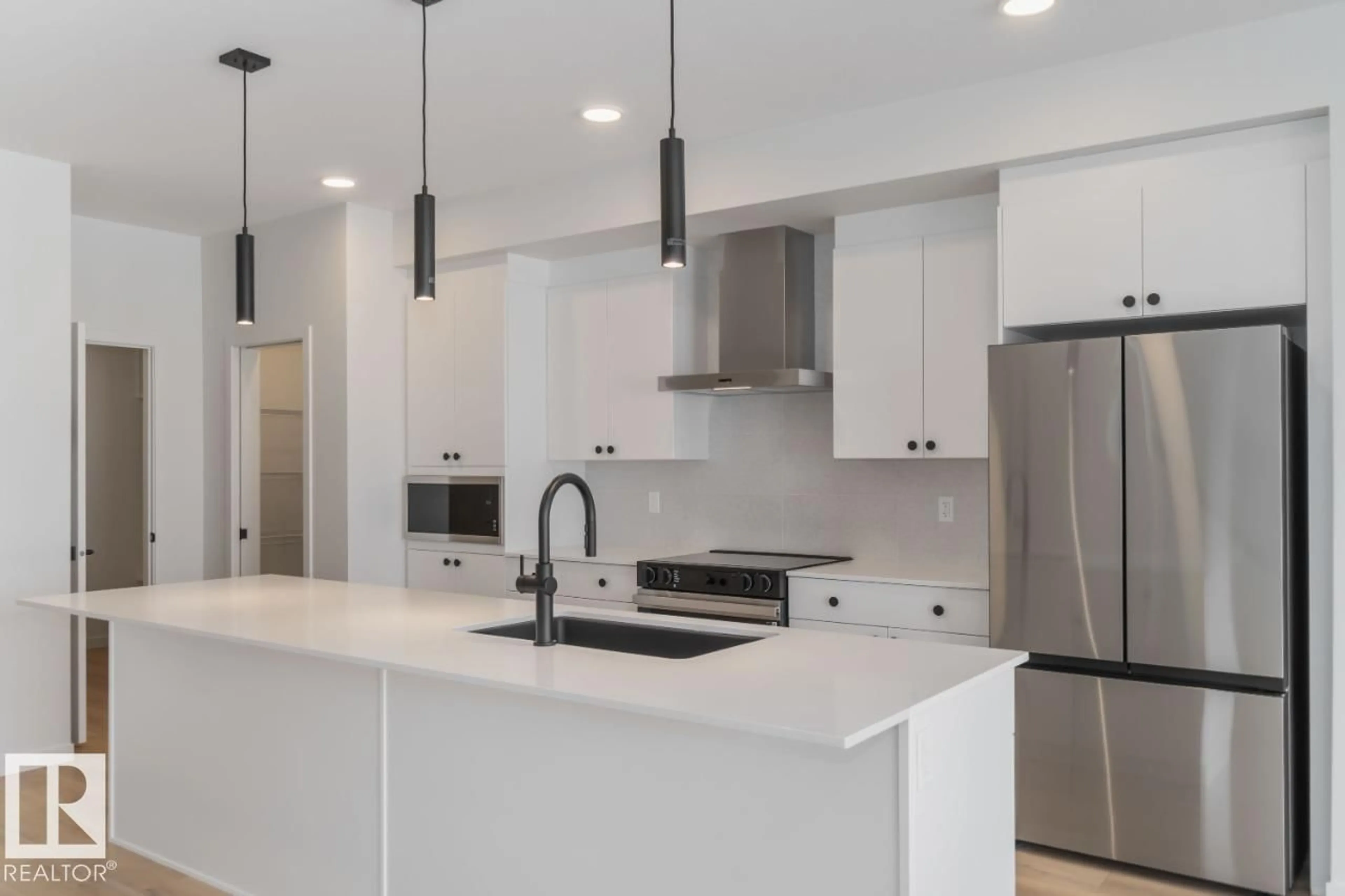 Open concept kitchen, ceramic/tile floor for 29 DEVONSHIRE DR, Sherwood Park Alberta T8B0G7