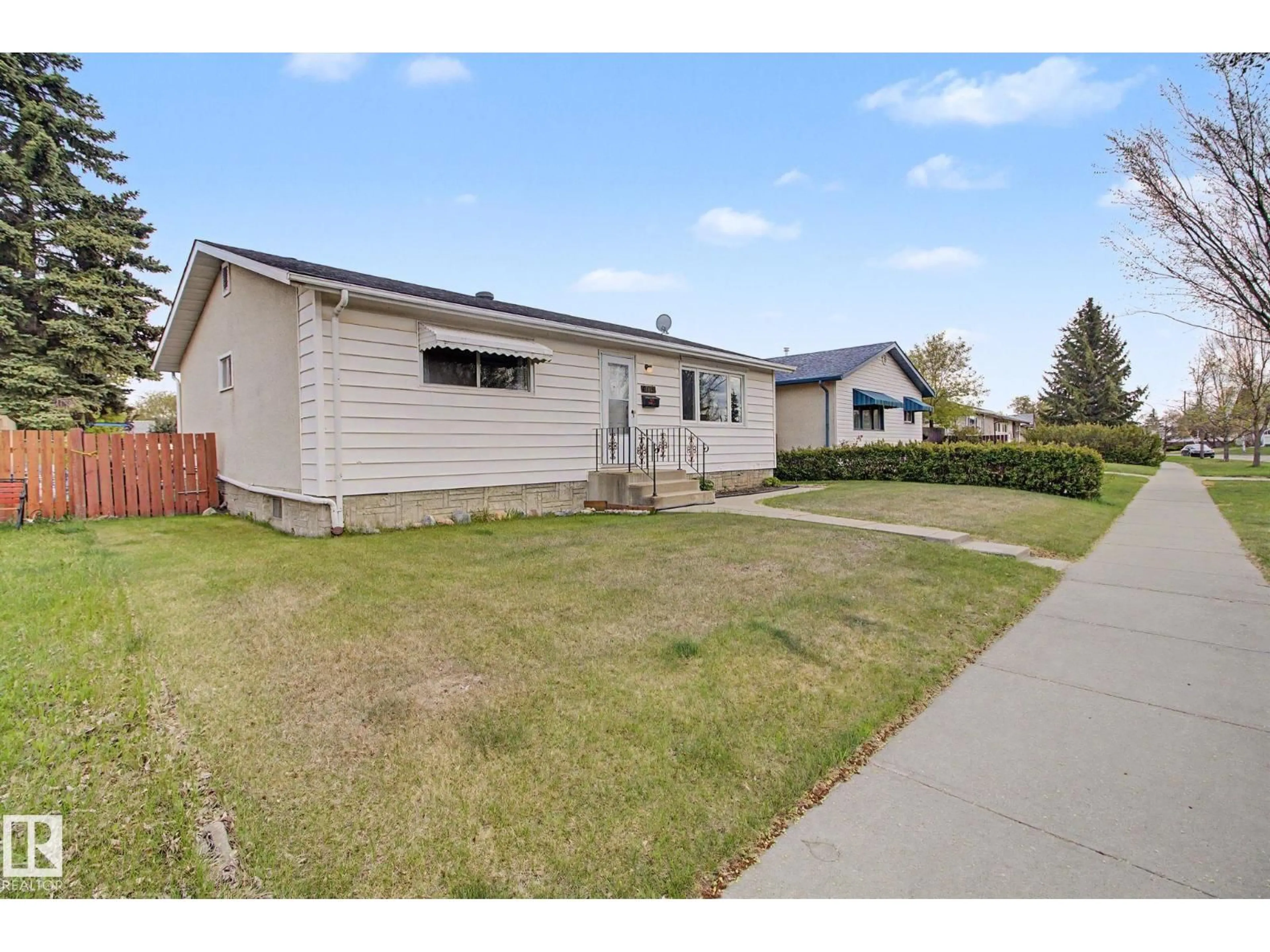 Unknown for NW - 8115 169 ST, Edmonton Alberta T5R2W4