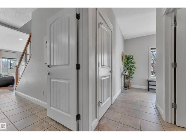 6159 12 AV, Edmonton 5