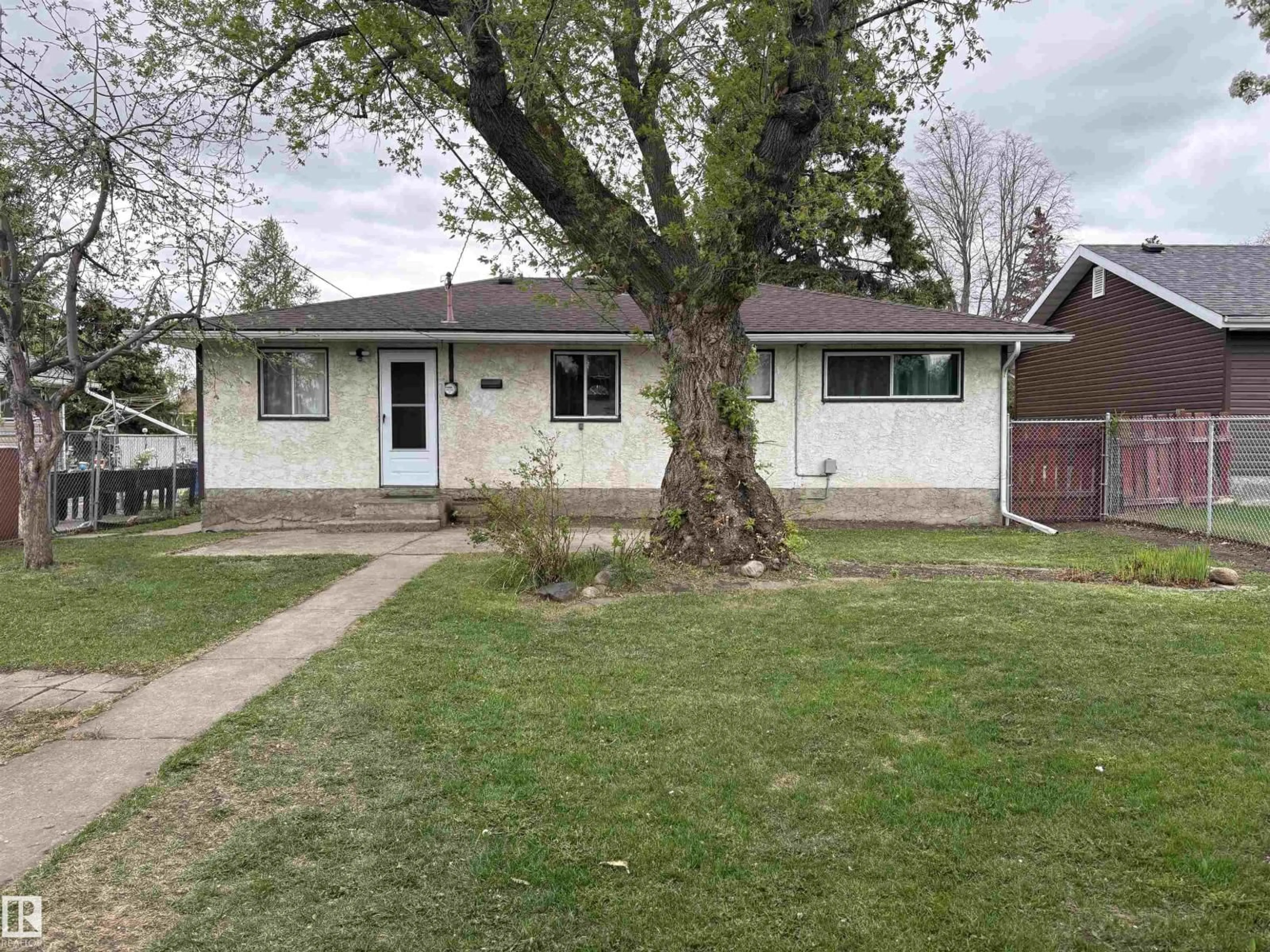 Unknown for NW - 13023 90 ST, Edmonton Alberta T5E3M4