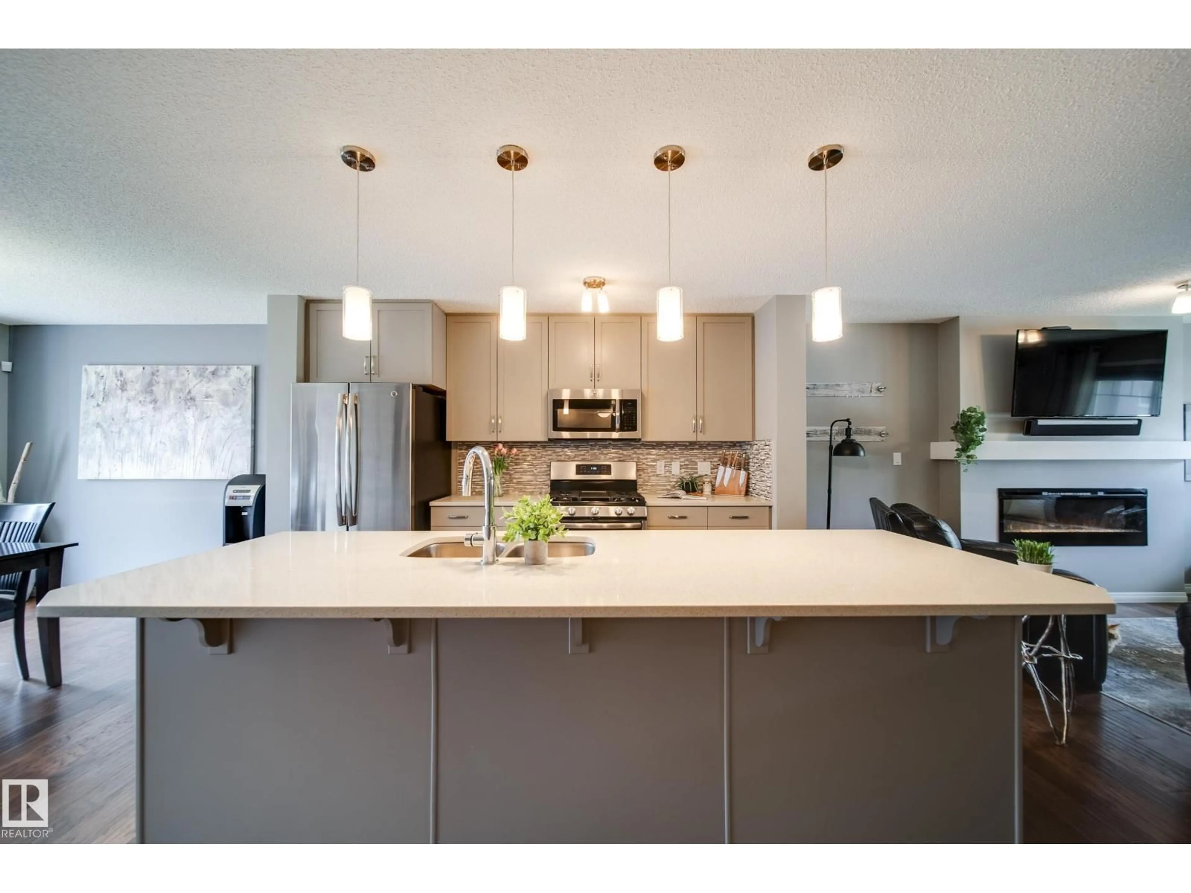 Open concept kitchen, unknown for SW - 3365 ORCHARDS LINK LI, Edmonton Alberta T6X2B4