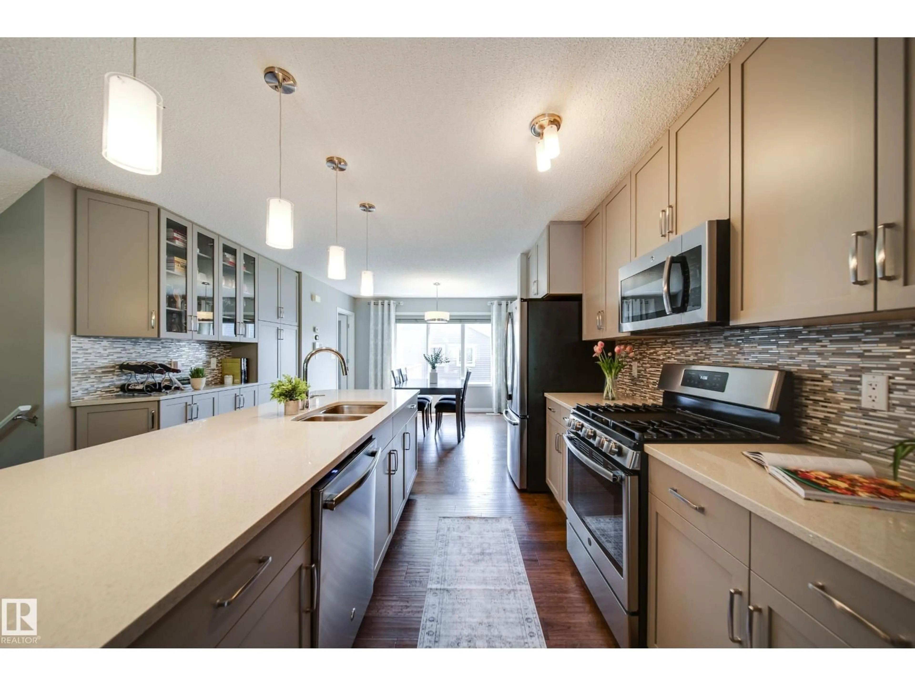 Open concept kitchen, unknown for SW - 3365 ORCHARDS LINK LI, Edmonton Alberta T6X2B4