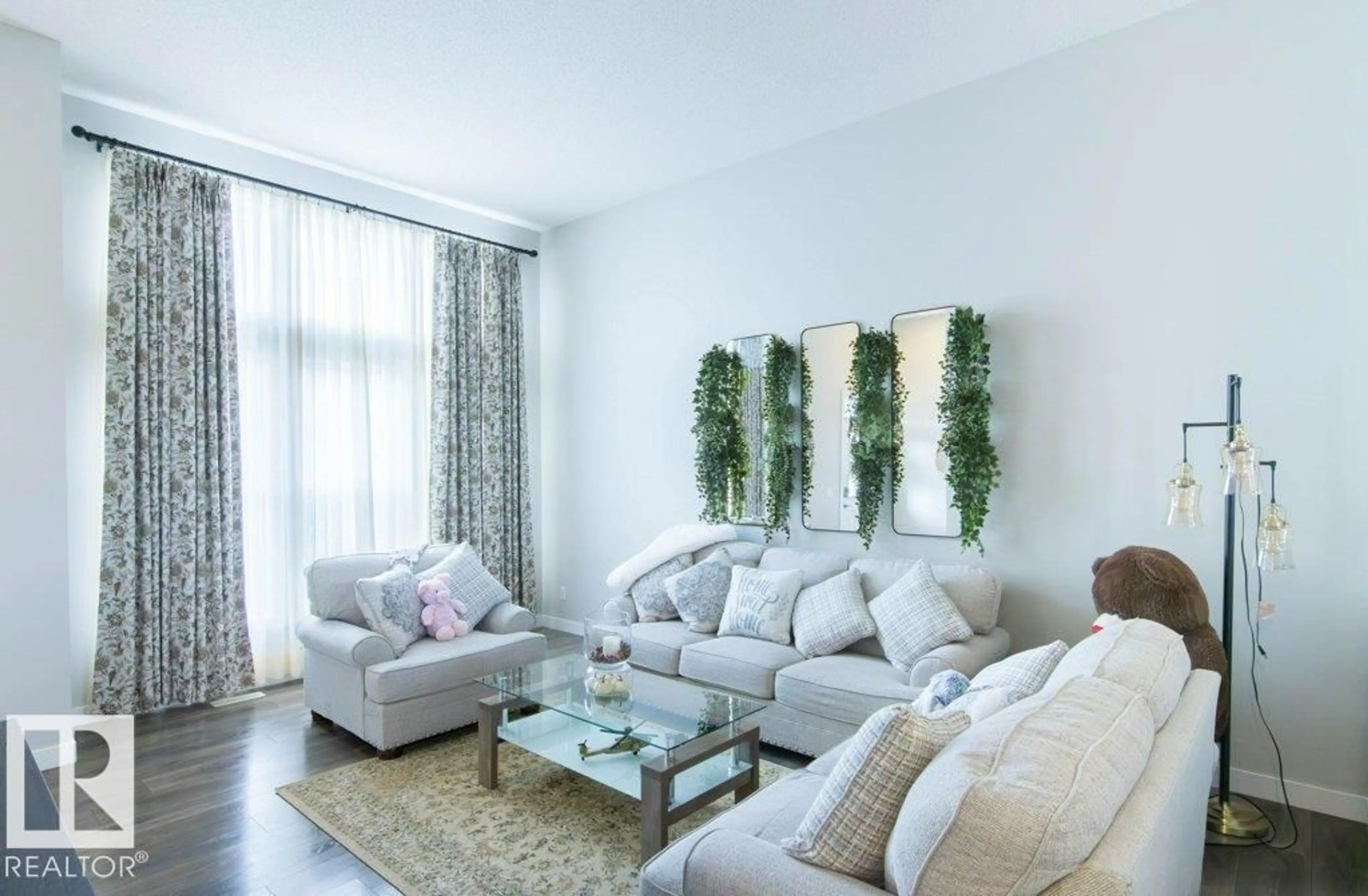 Living room with furniture, unknown for 215 SOUTHFORK DR, Leduc Alberta T9E1G3