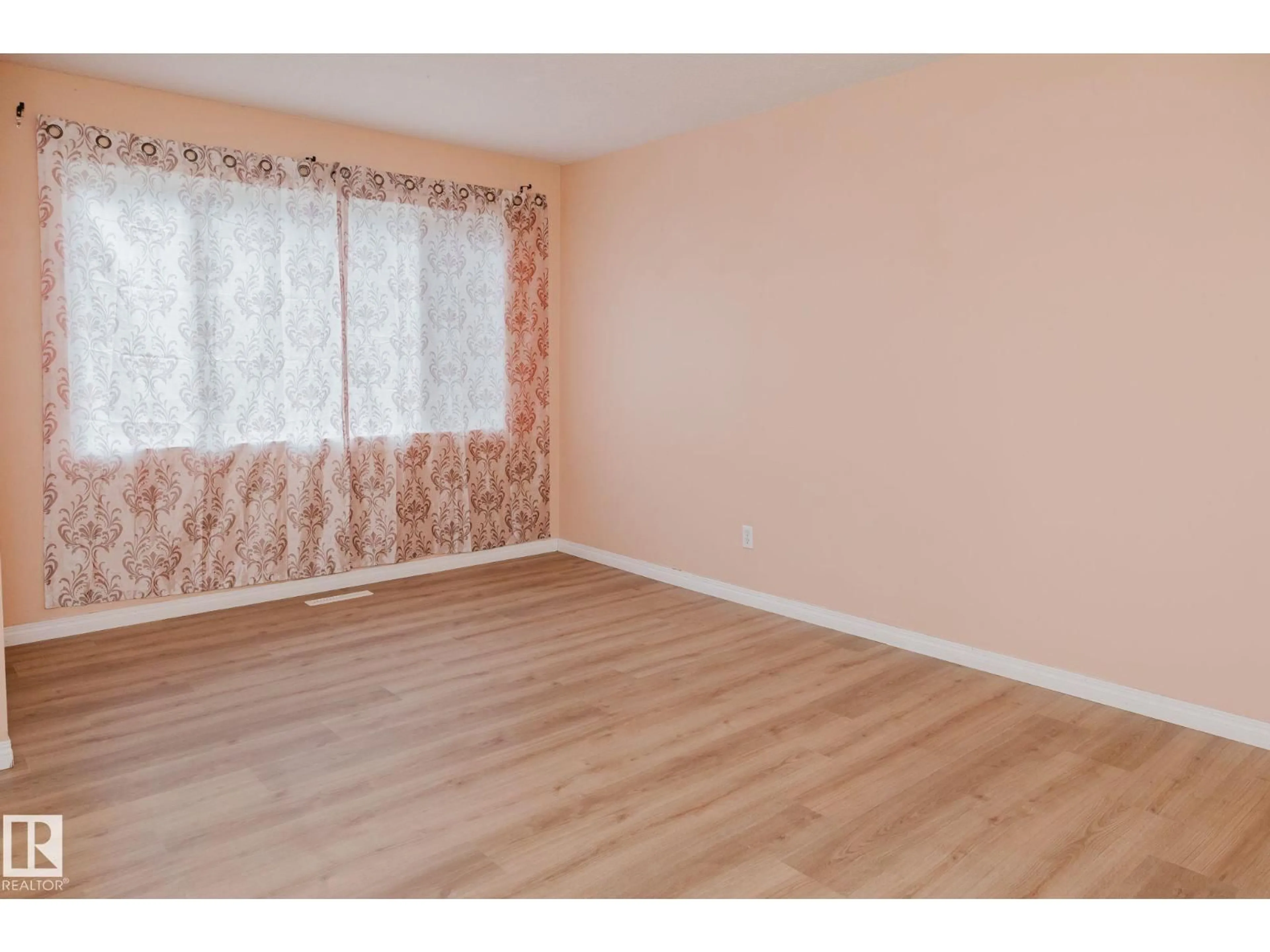 A pic of a room for NW - 196 ROSELAND VG, Edmonton Alberta T5E5R6