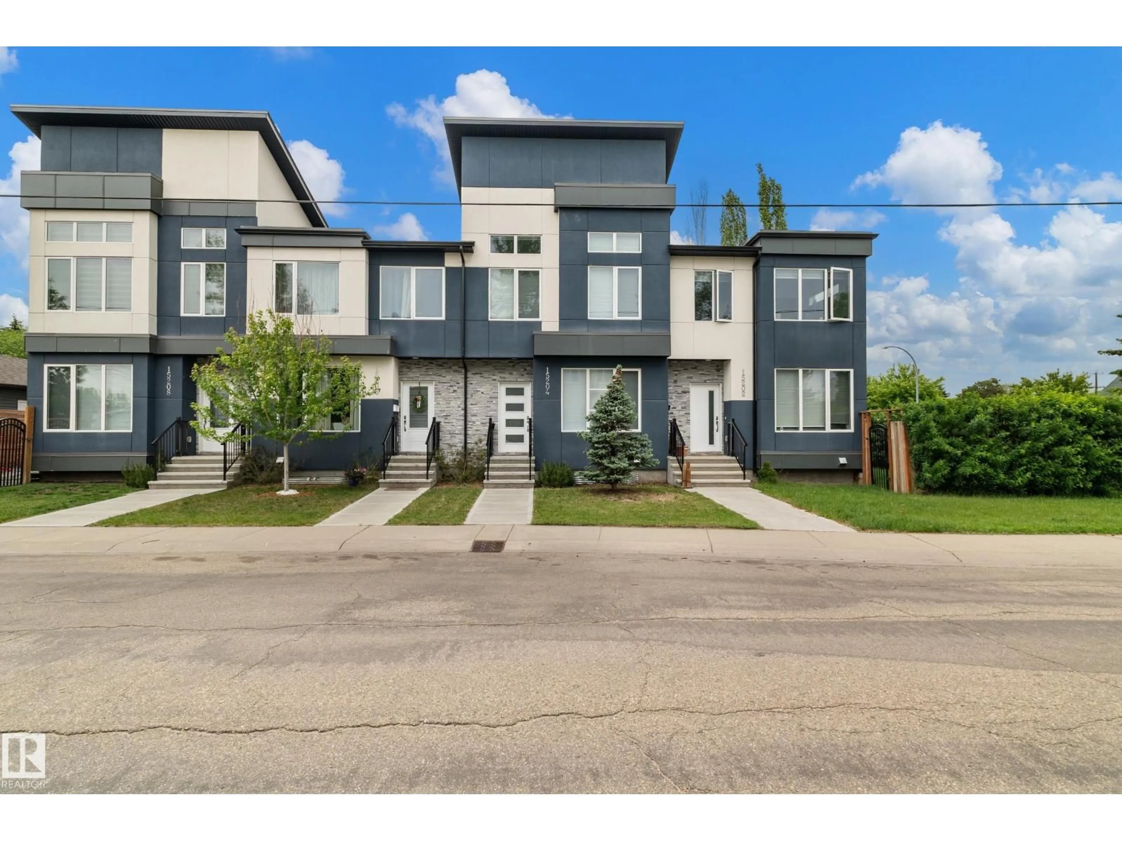 Unknown for 15204 108 AV, Edmonton Alberta T5P1A1