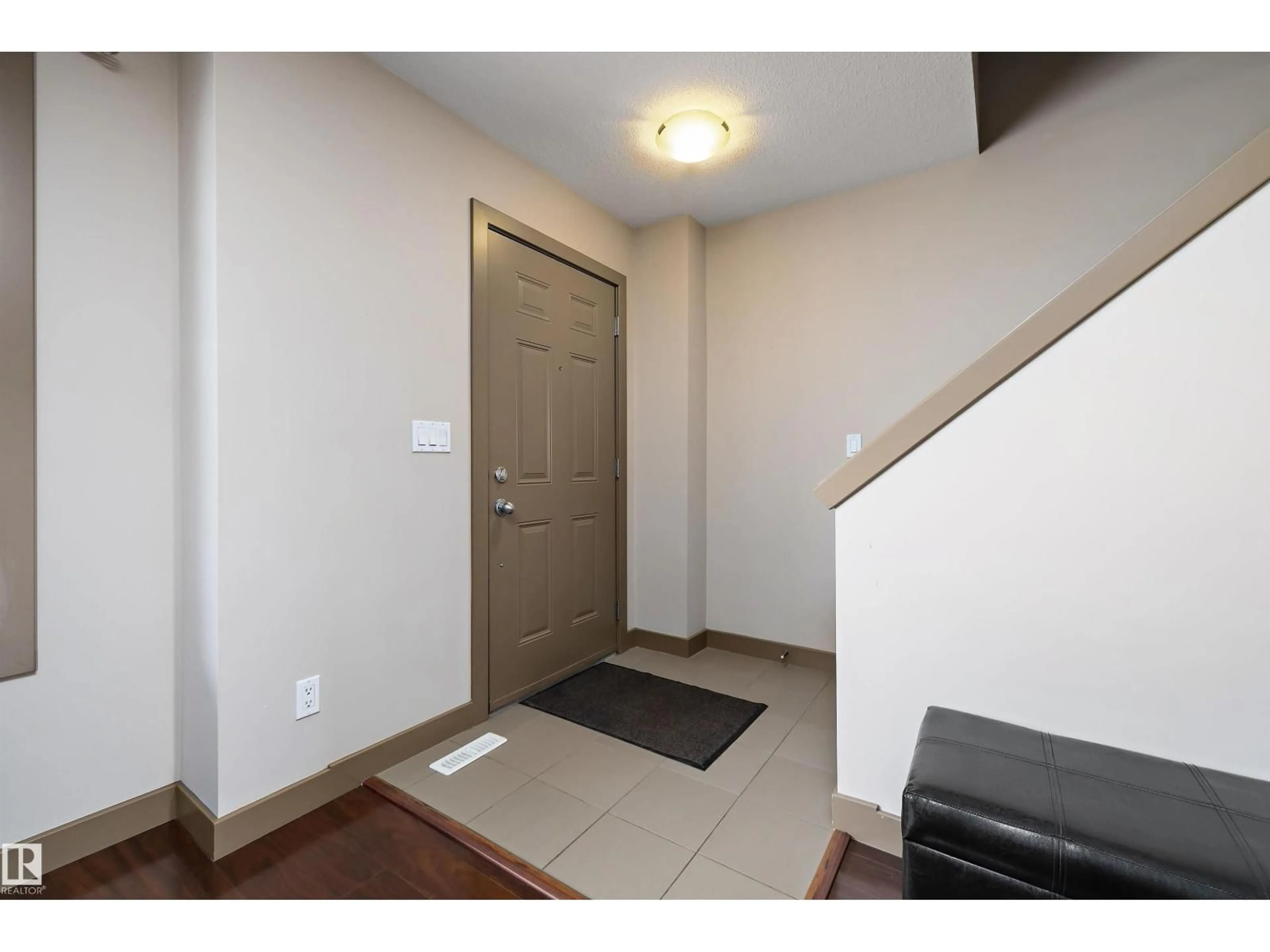 Indoor entryway for #403 - 401 PALISADES WY, Sherwood Park Alberta T8H0R7