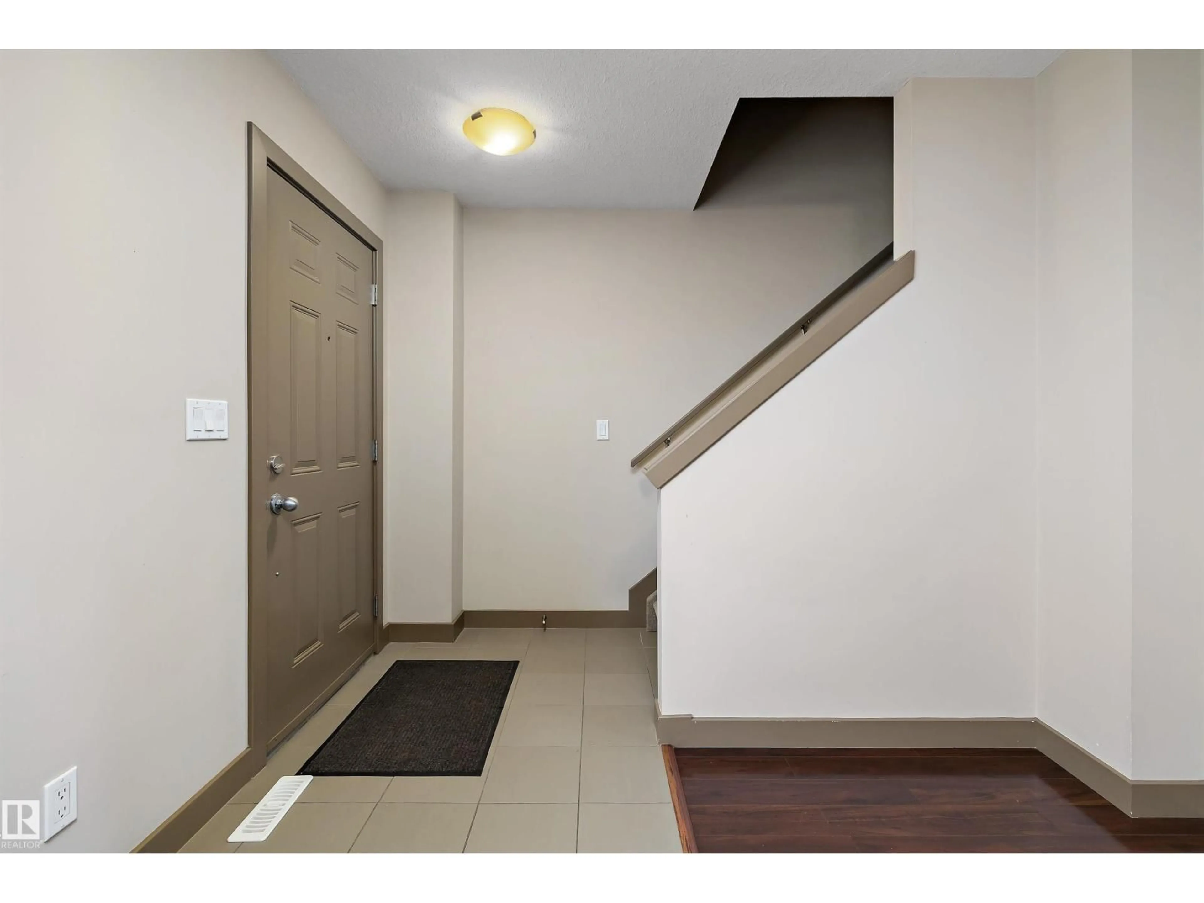 Indoor foyer for #403 - 401 PALISADES WY, Sherwood Park Alberta T8H0R7