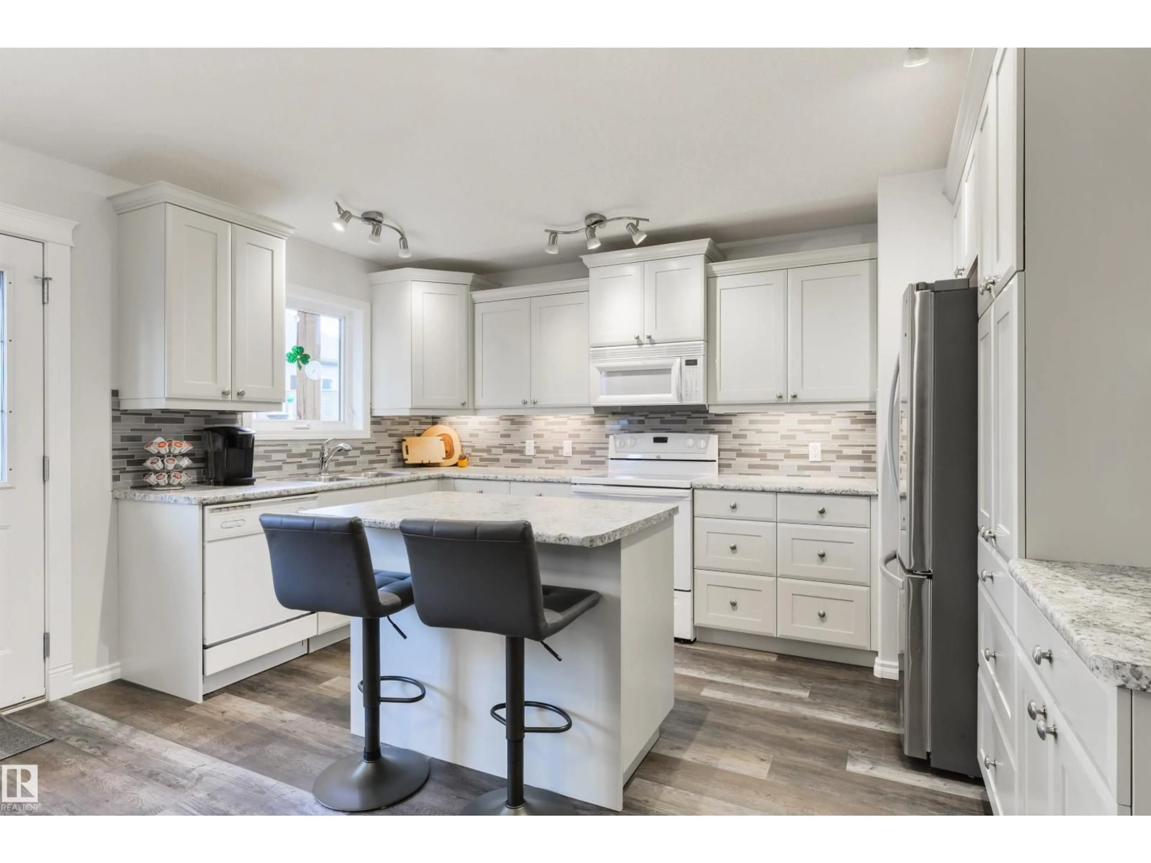 Open concept kitchen, ceramic/tile floor for 7 HARVARD PL, Spruce Grove Alberta T7X4K8
