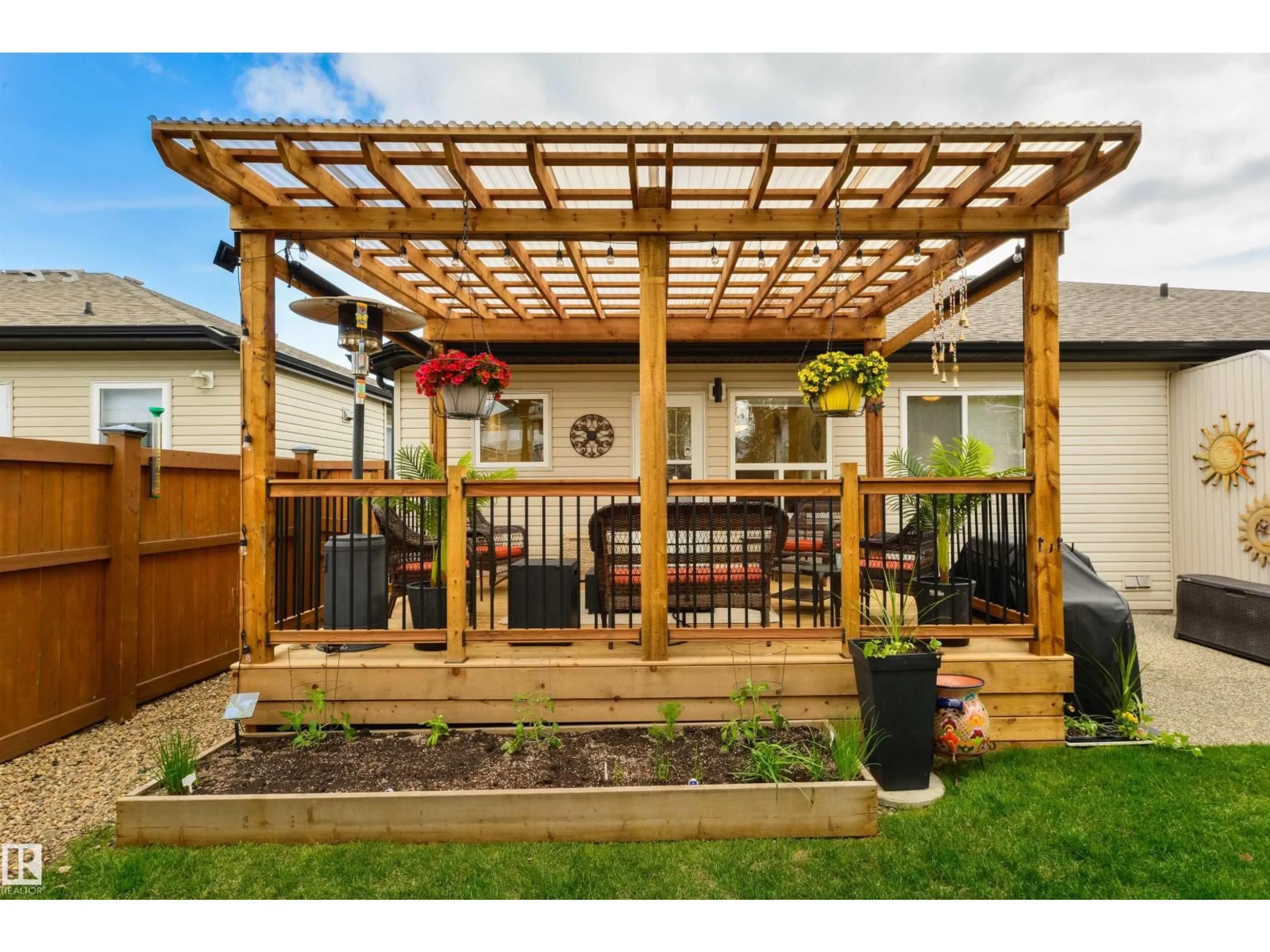 Patio, street for 7 HARVARD PL, Spruce Grove Alberta T7X4K8