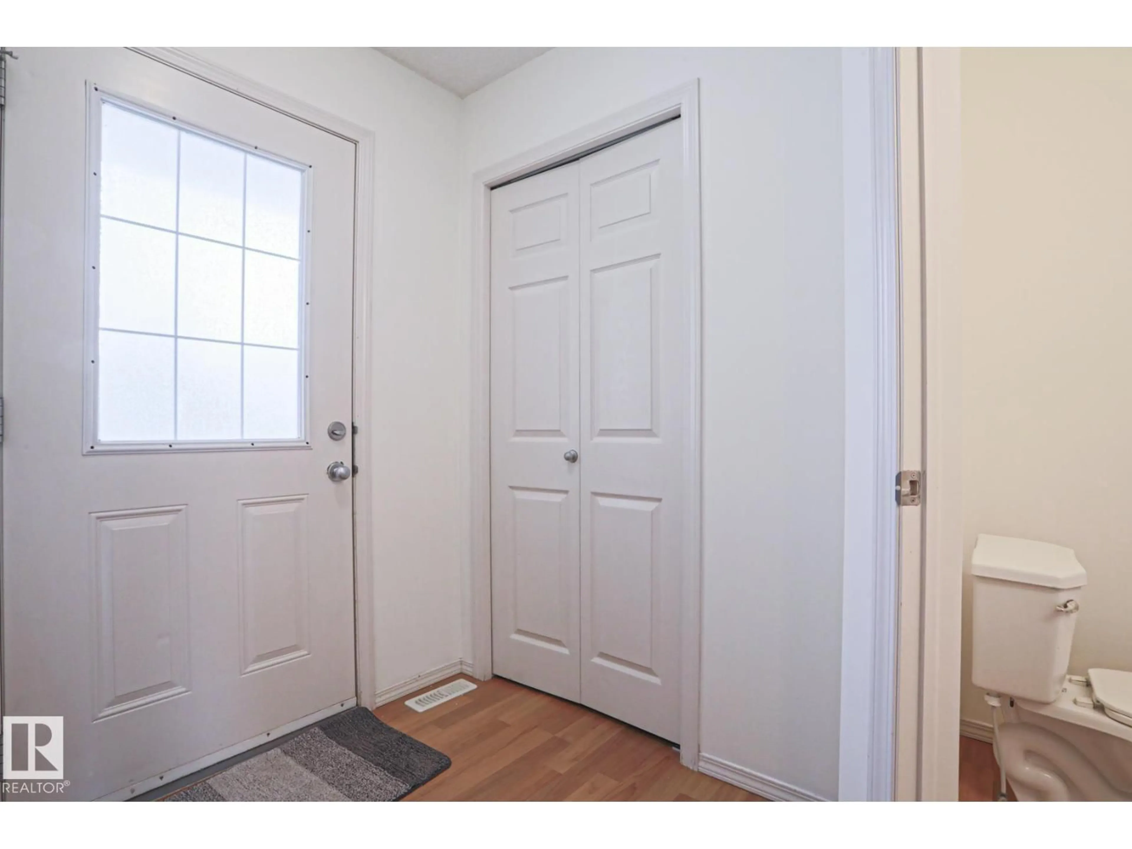 Indoor entryway for SW SW - 1627 MELROSE PL, Edmonton Alberta T6W1X5
