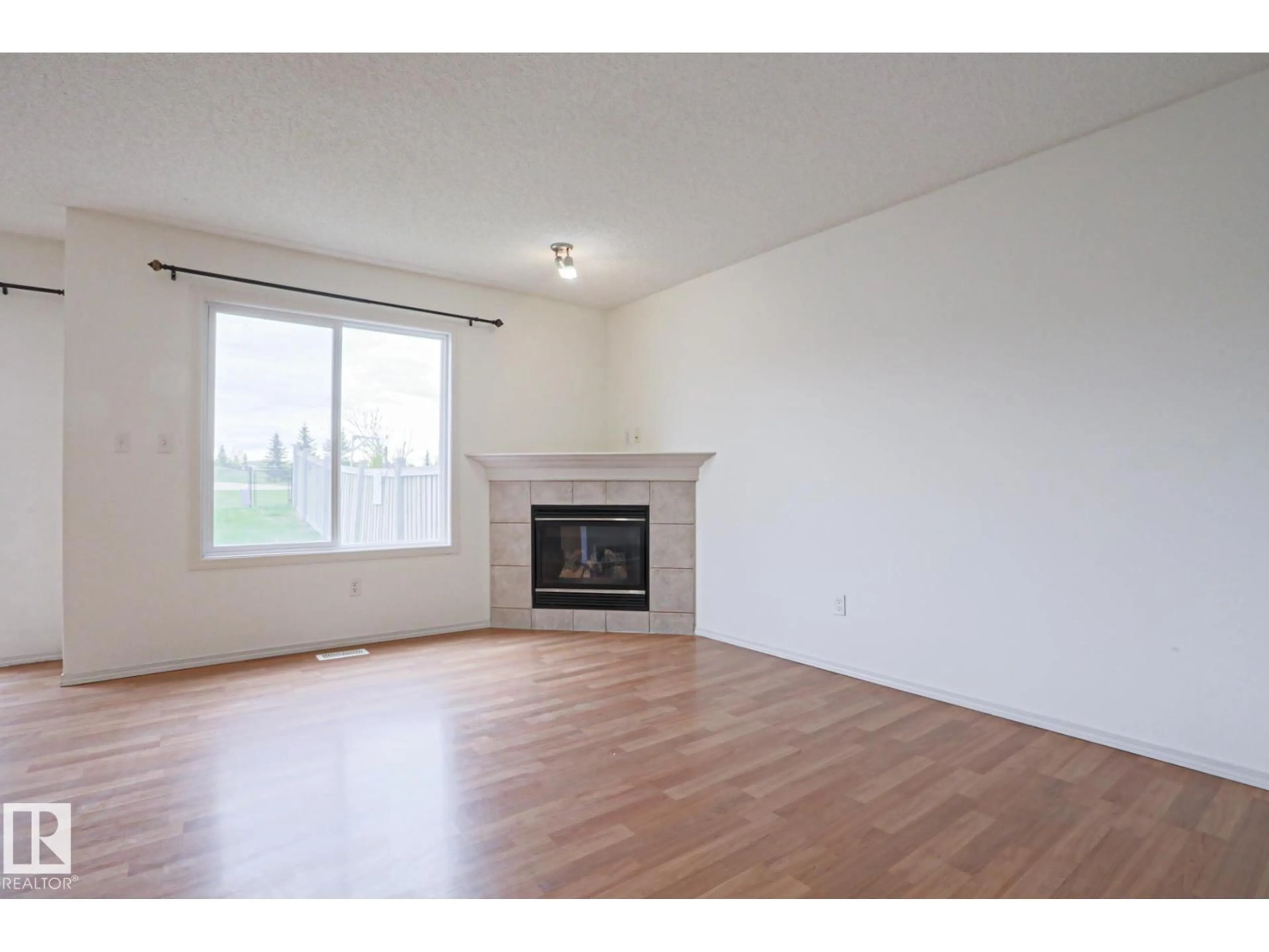 A pic of a room for SW SW - 1627 MELROSE PL, Edmonton Alberta T6W1X5