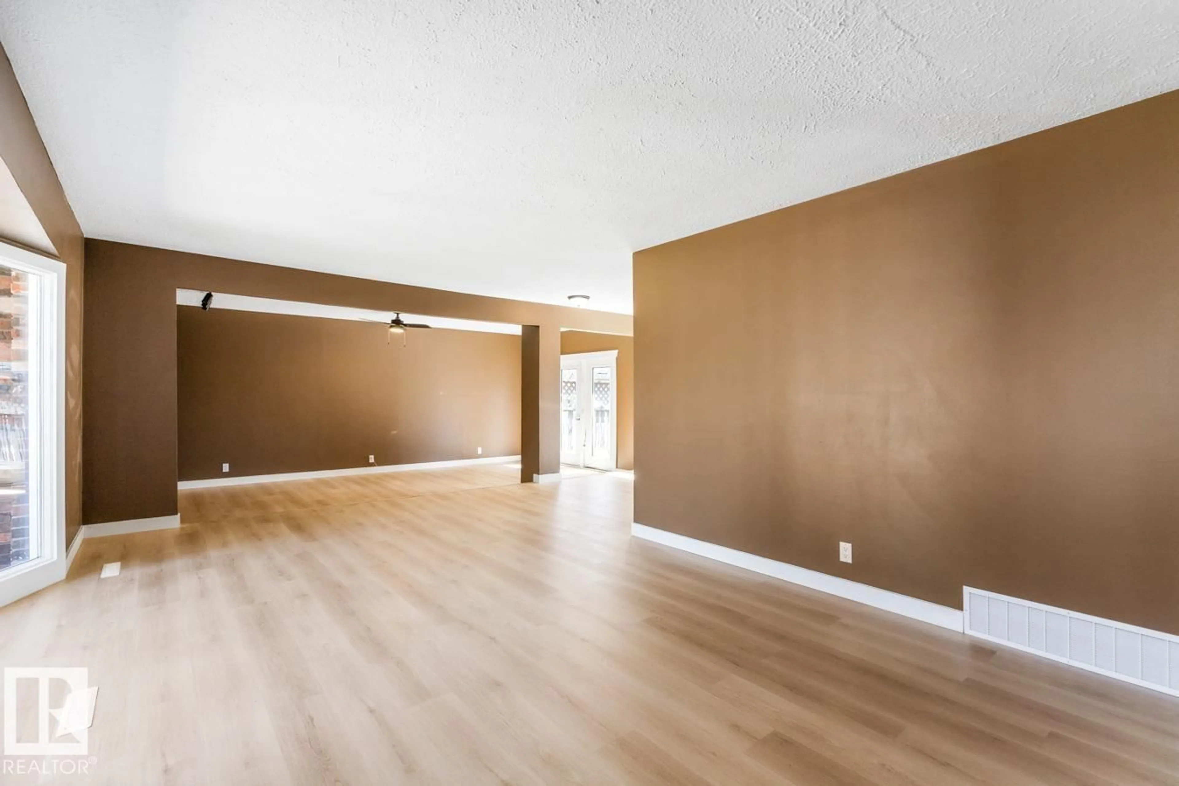 Unknown for 9 YEW CO, Sherwood Park Alberta T8A1H8