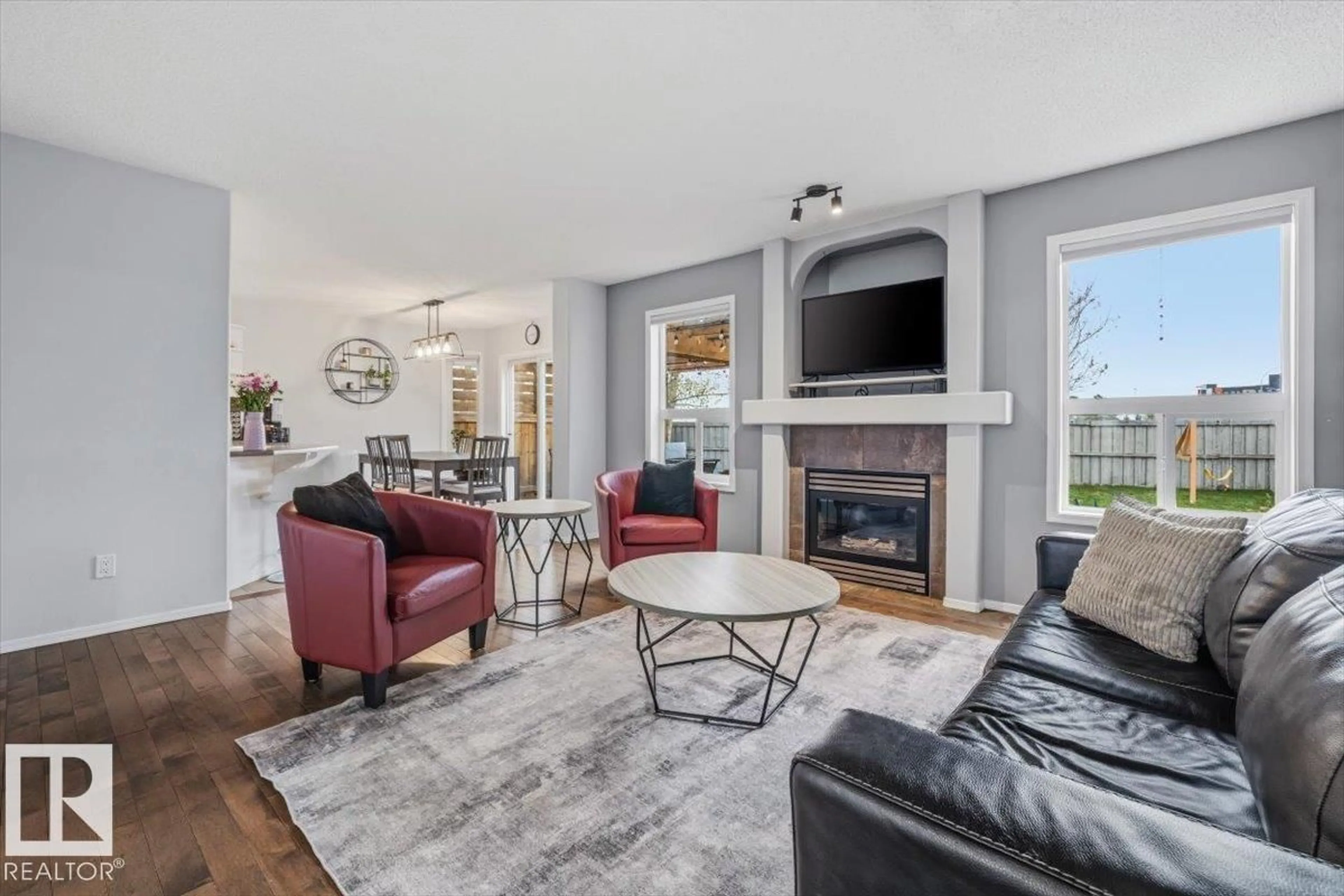 Living room with furniture, unknown for 3570 MCLEAN CR, Edmonton Alberta T6W1M4